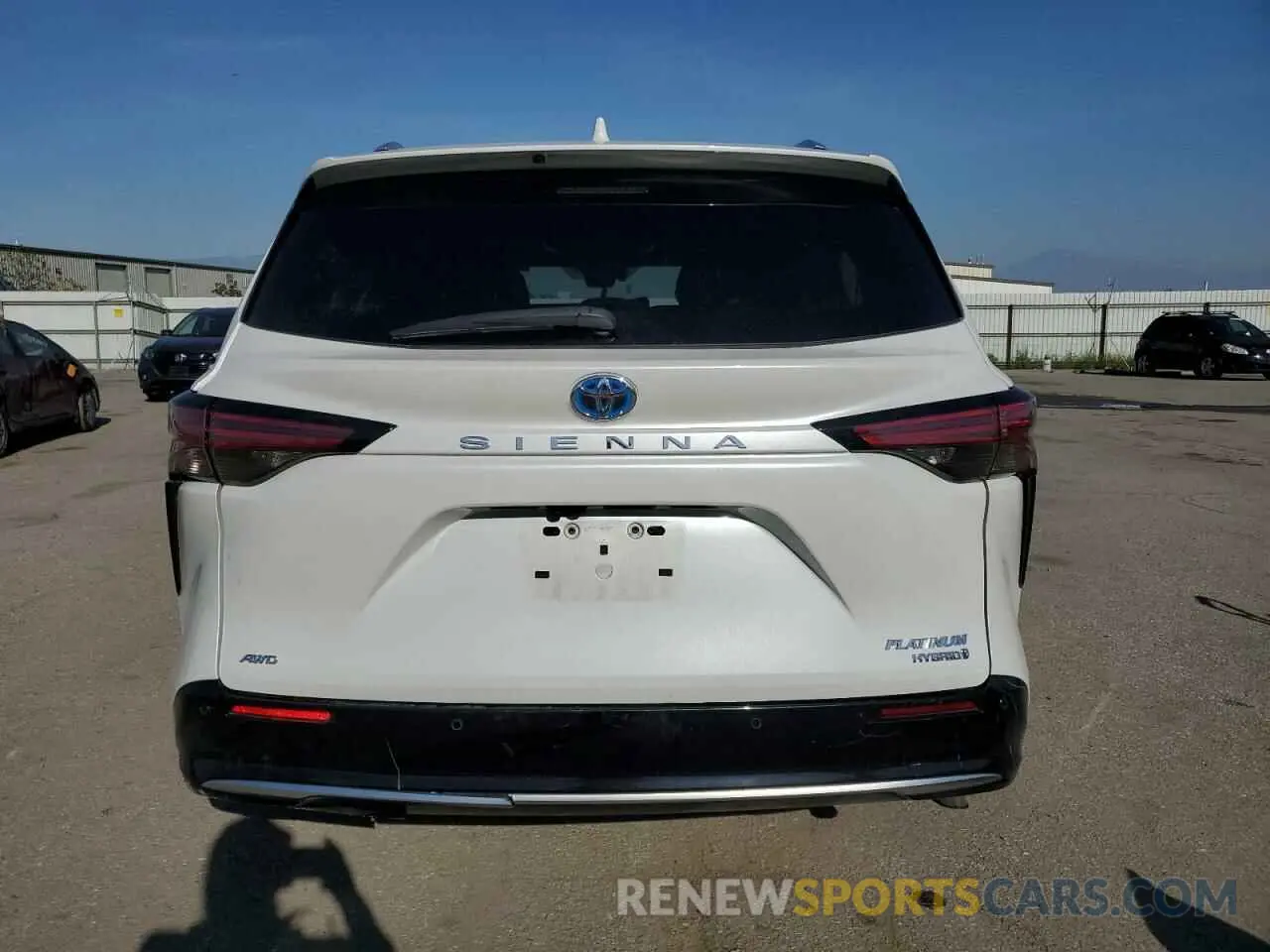 6 Photograph of a damaged car 5TDESKFC4PS099796 TOYOTA SIENNA 2023