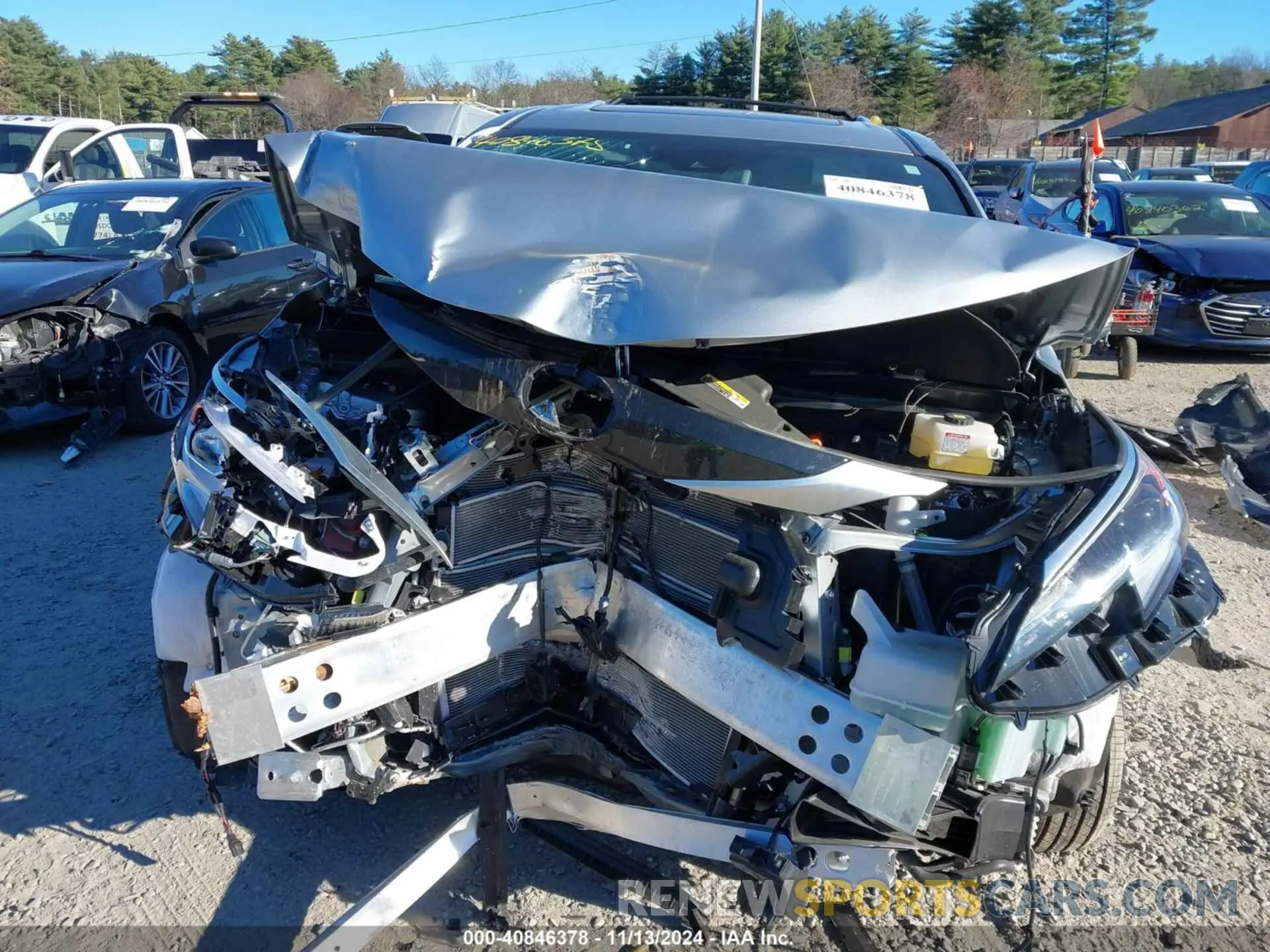 6 Photograph of a damaged car 5TDESKFC9PS104684 TOYOTA SIENNA 2023