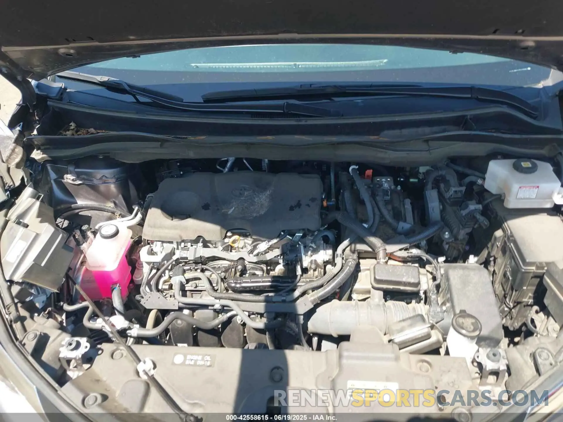 10 Photograph of a damaged car 5TDJRKEC2PS149963 TOYOTA SIENNA 2023