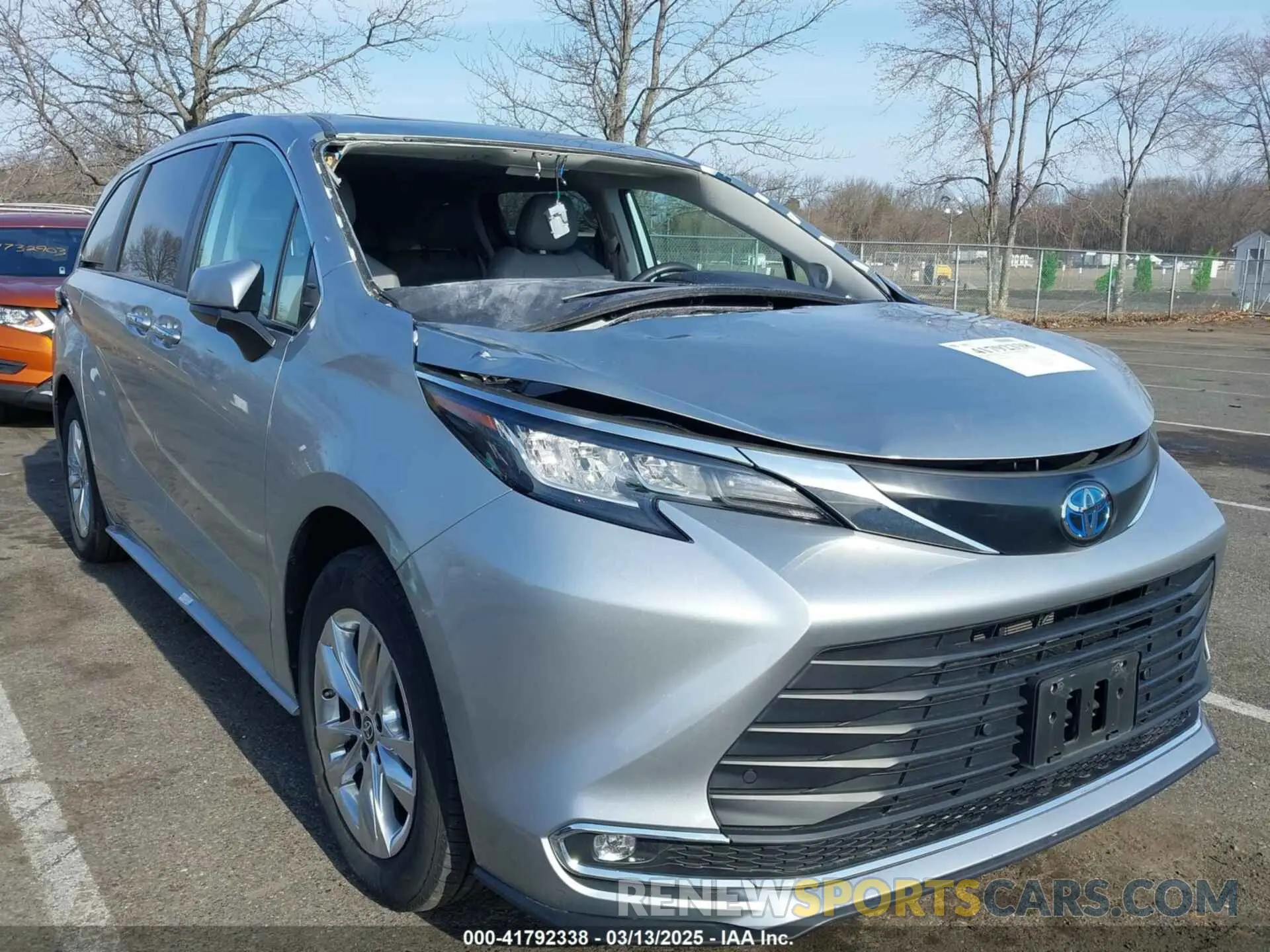 1 Photograph of a damaged car 5TDJSKFC5PS106883 TOYOTA SIENNA 2023