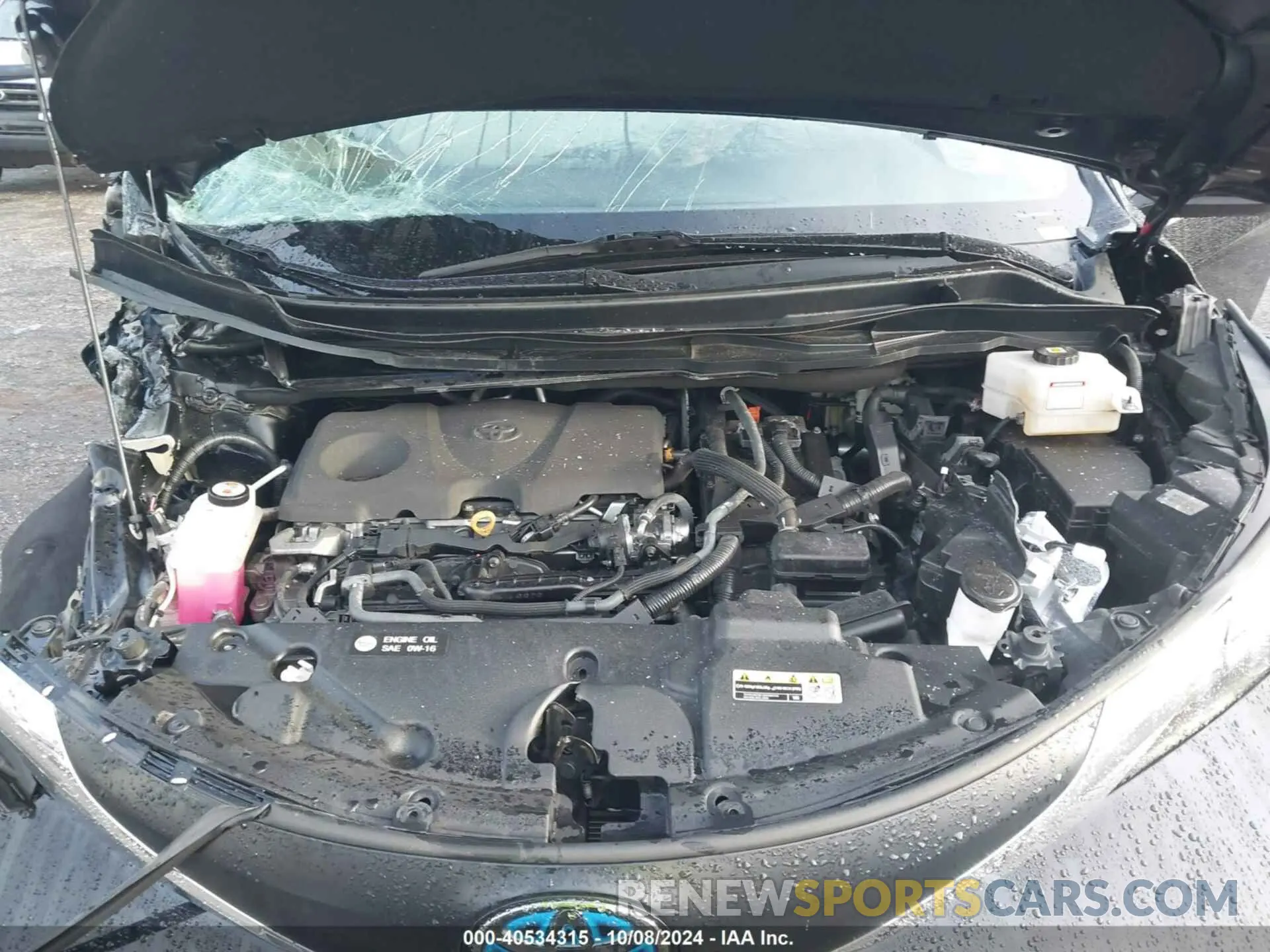 10 Photograph of a damaged car 5TDKRKEC4PS164937 TOYOTA SIENNA 2023