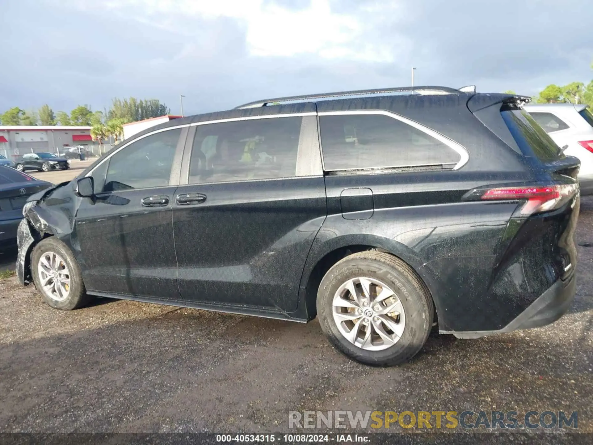 14 Photograph of a damaged car 5TDKRKEC4PS164937 TOYOTA SIENNA 2023