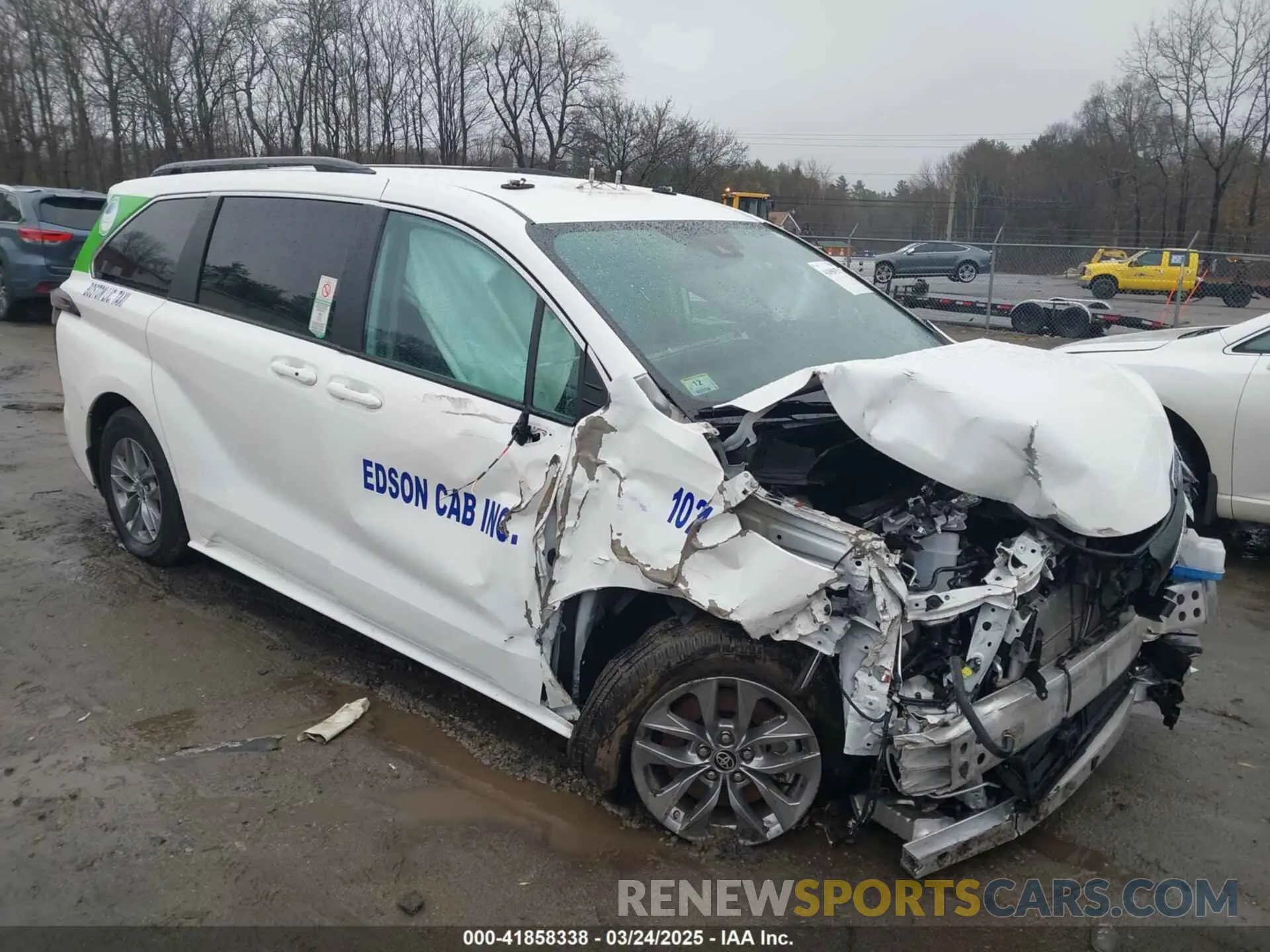 1 Фотография поврежденного автомобиля 5TDKSKFC0PS077118 TOYOTA SIENNA 2023