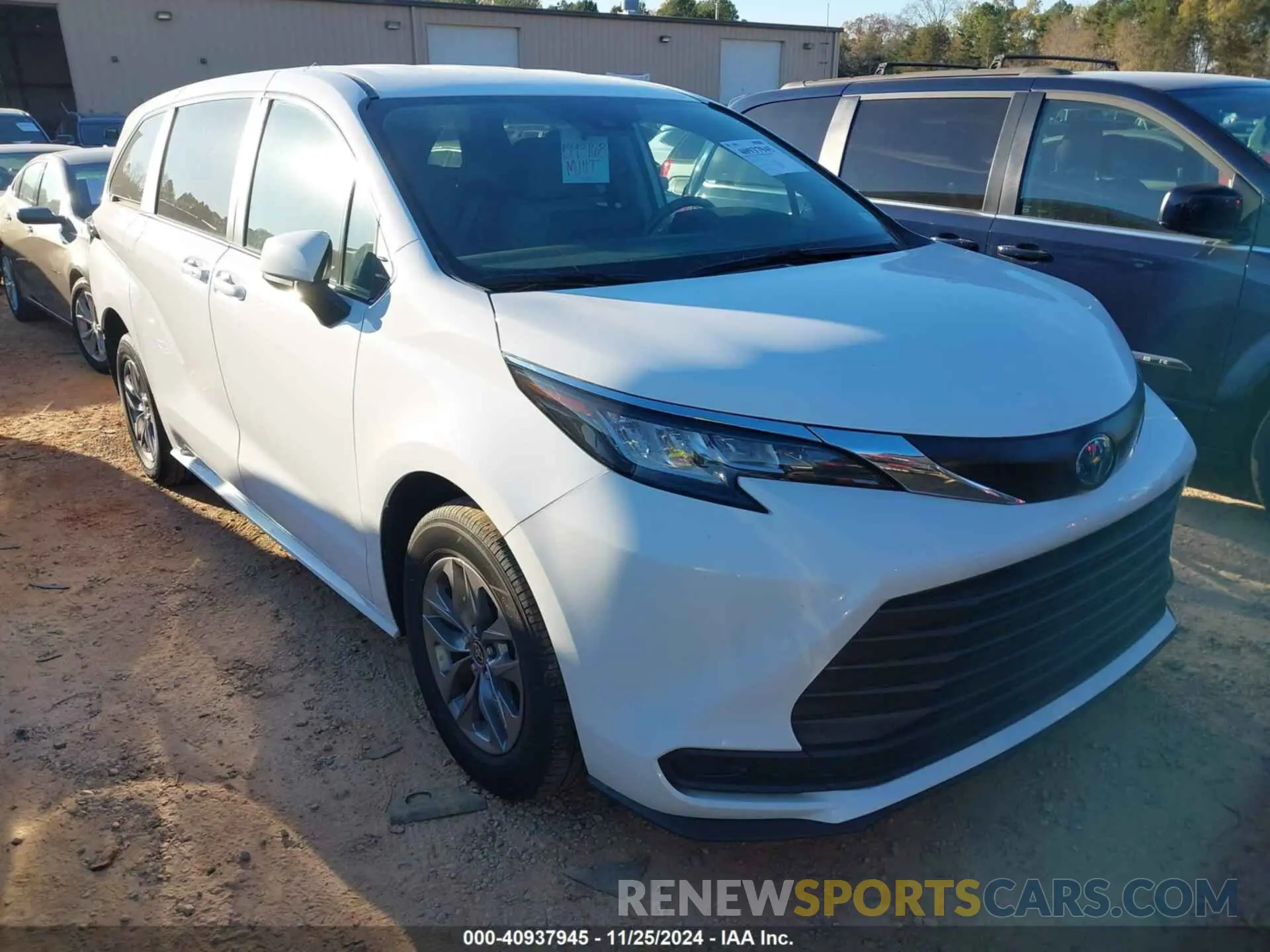 1 Фотография поврежденного автомобиля 5TDKSKFC0PS099460 TOYOTA SIENNA 2023
