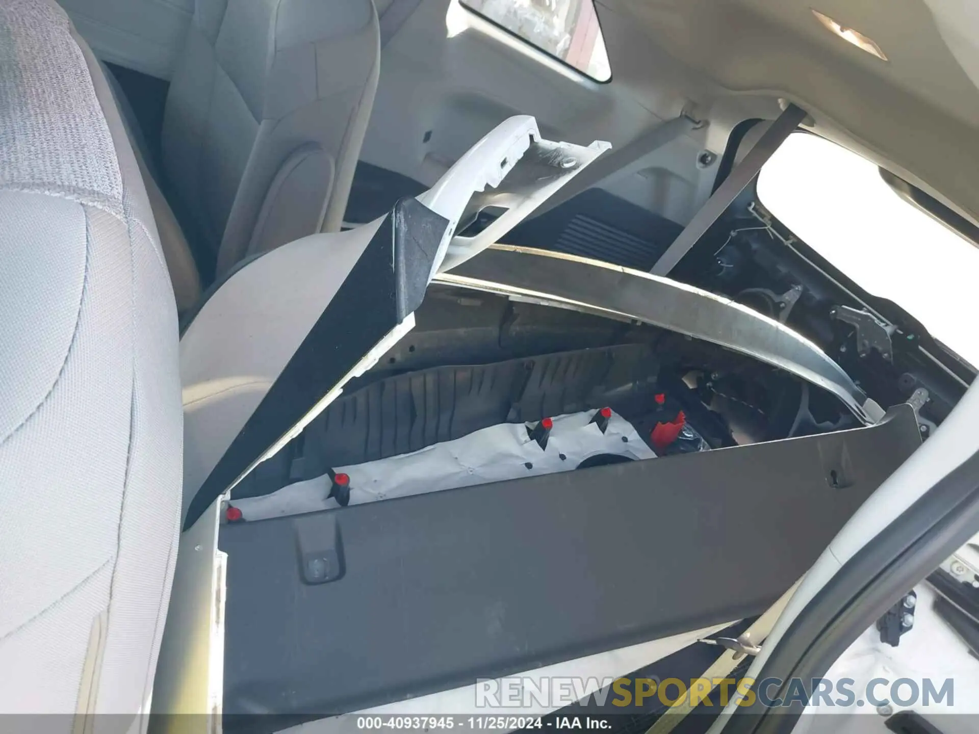 12 Фотография поврежденного автомобиля 5TDKSKFC0PS099460 TOYOTA SIENNA 2023