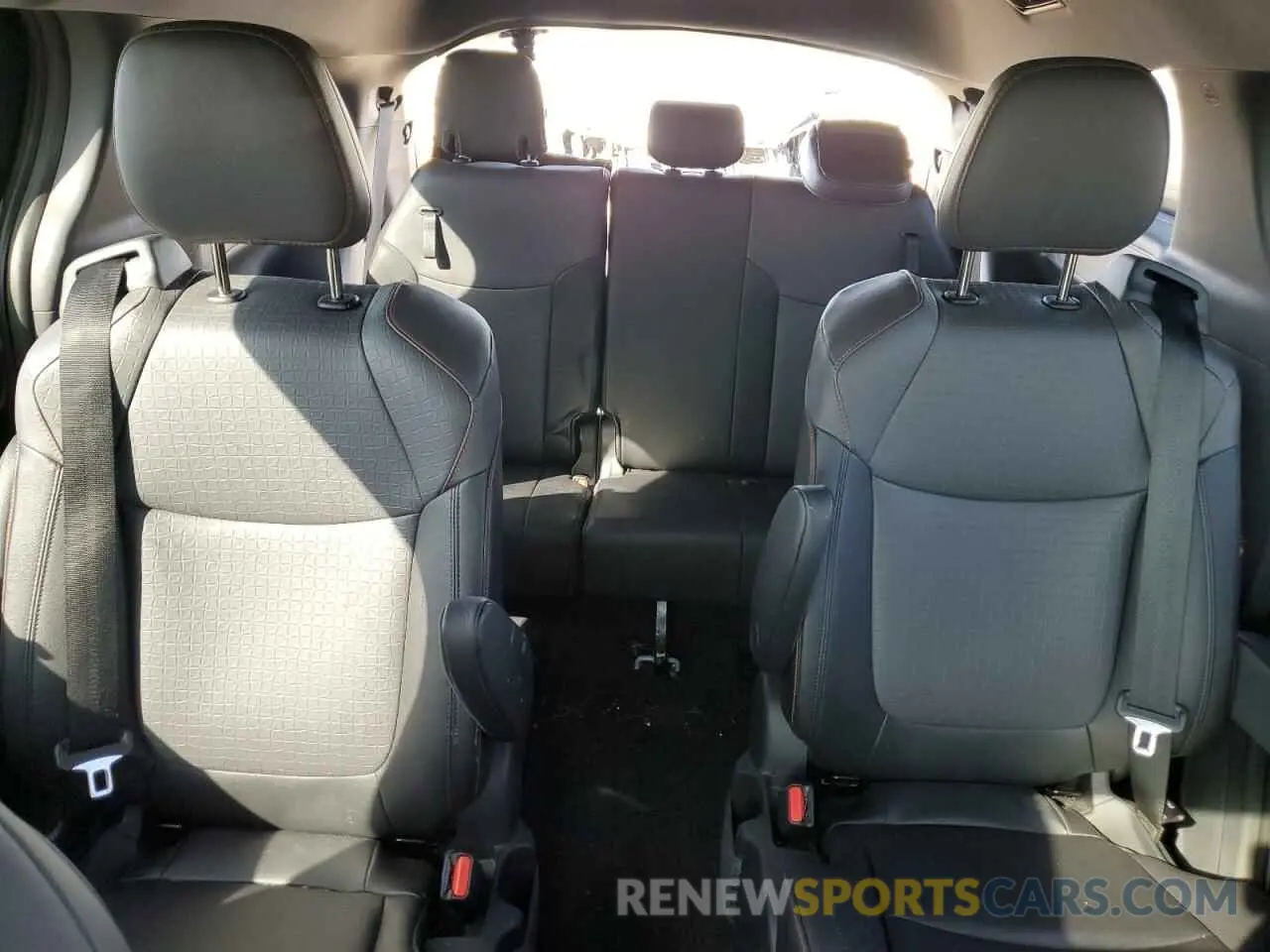 10 Фотография поврежденного автомобиля 5TDXSKFC9PS088477 TOYOTA SIENNA 2023