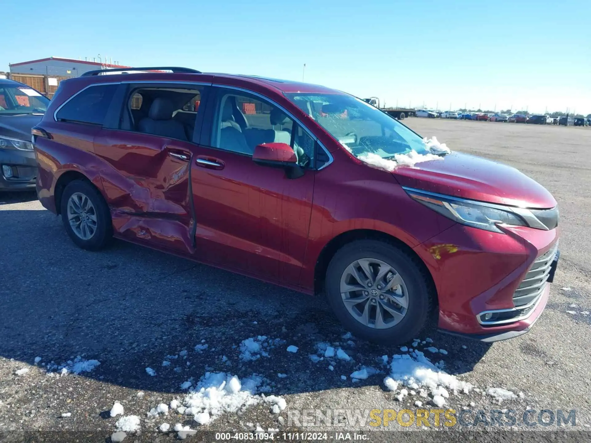 1 Photograph of a damaged car 5TDYRKEC6PS165369 TOYOTA SIENNA 2023