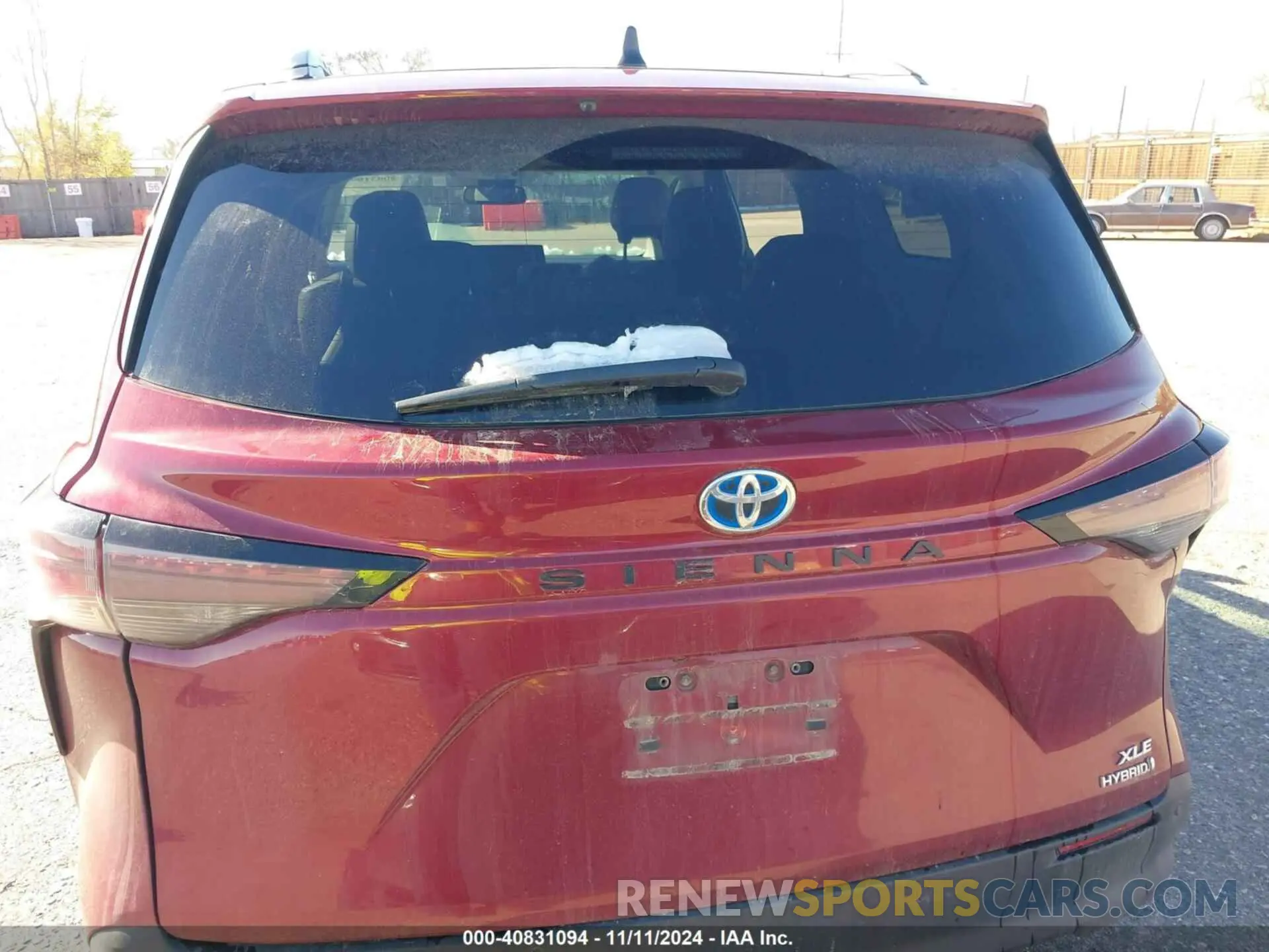 16 Photograph of a damaged car 5TDYRKEC6PS165369 TOYOTA SIENNA 2023