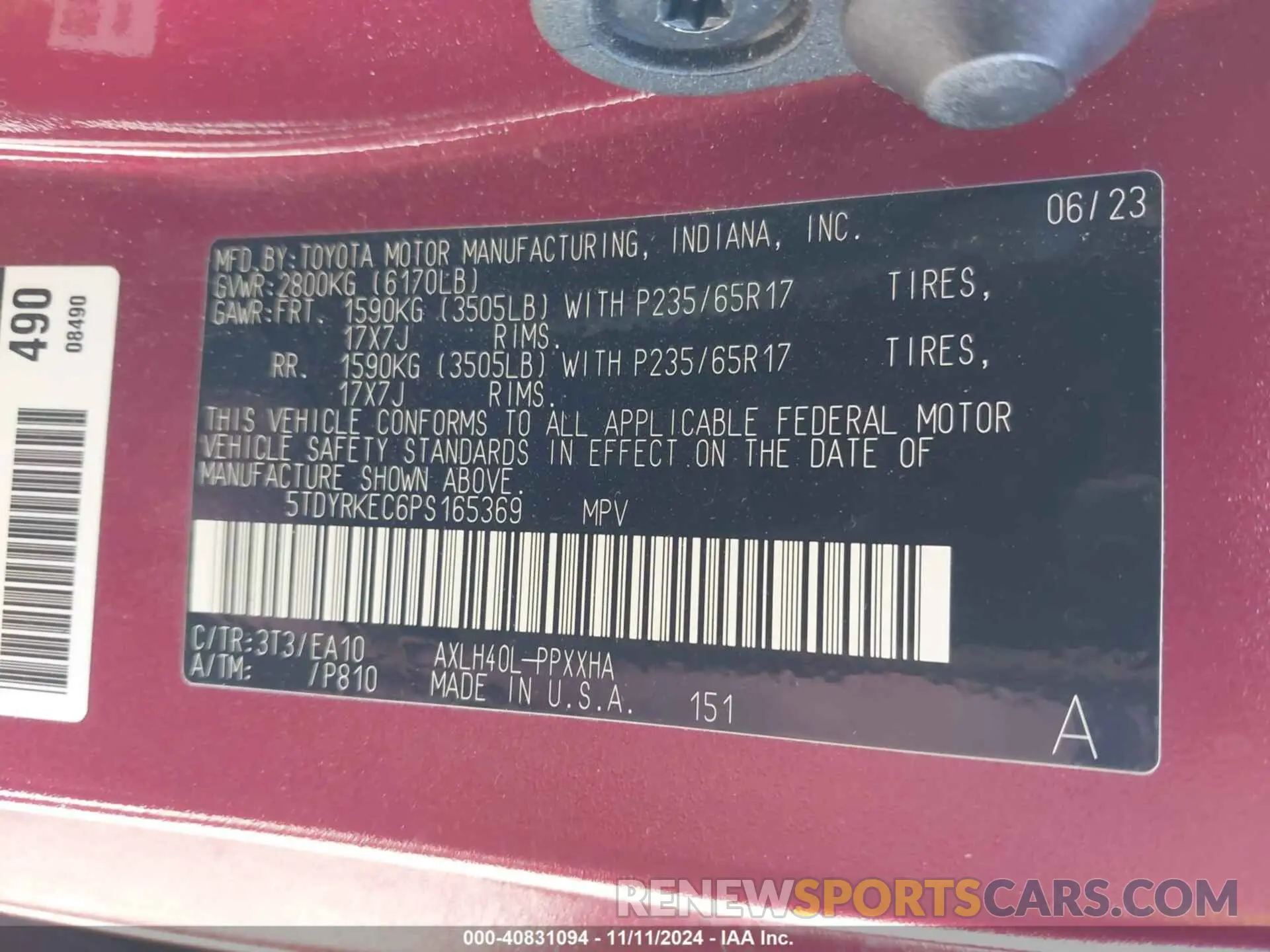 9 Photograph of a damaged car 5TDYRKEC6PS165369 TOYOTA SIENNA 2023