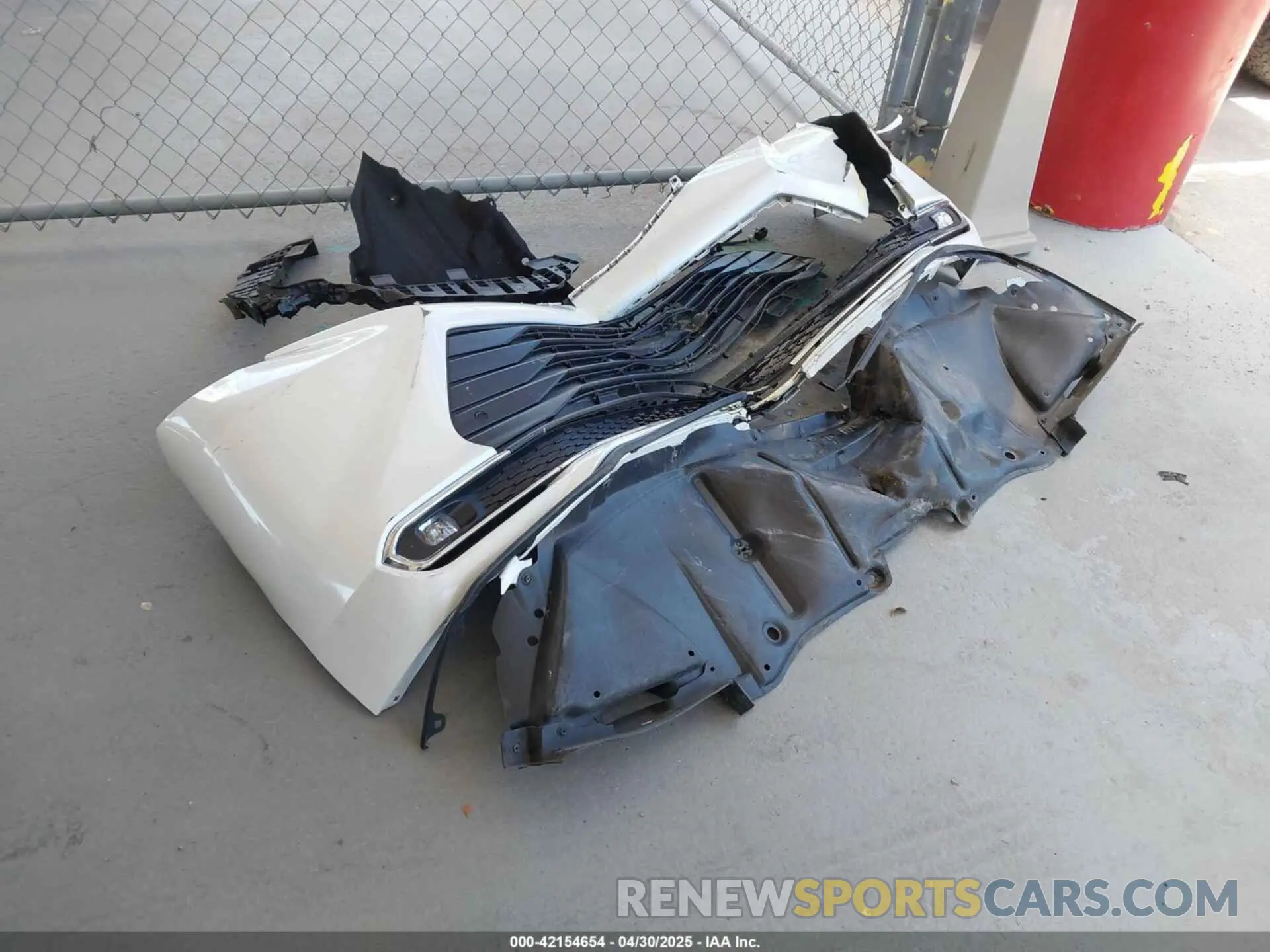 12 Photograph of a damaged car 5TDYRKEC9PS176415 TOYOTA SIENNA 2023