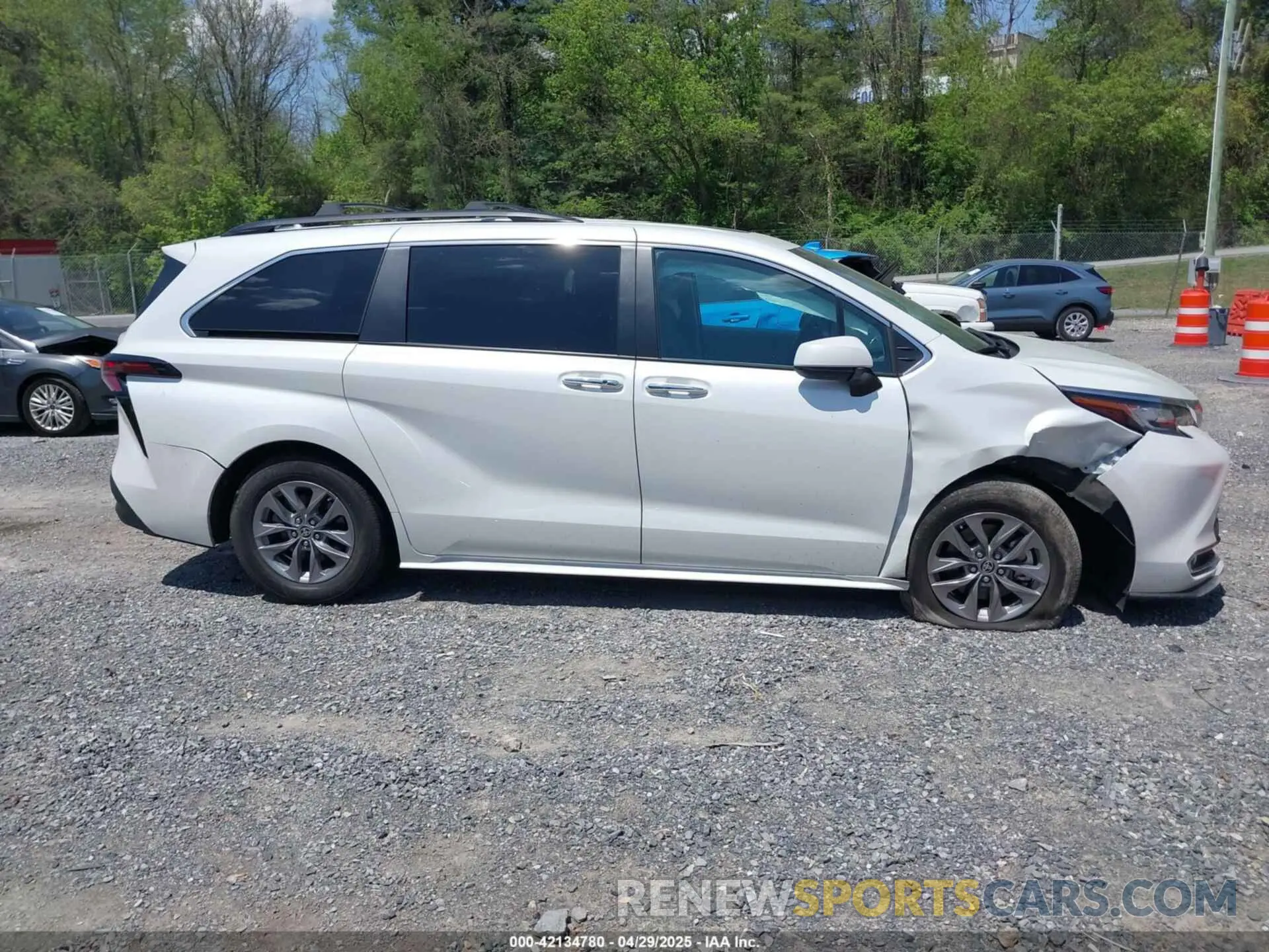 13 Фотография поврежденного автомобиля 5TDYSKFC3PS075938 TOYOTA SIENNA 2023