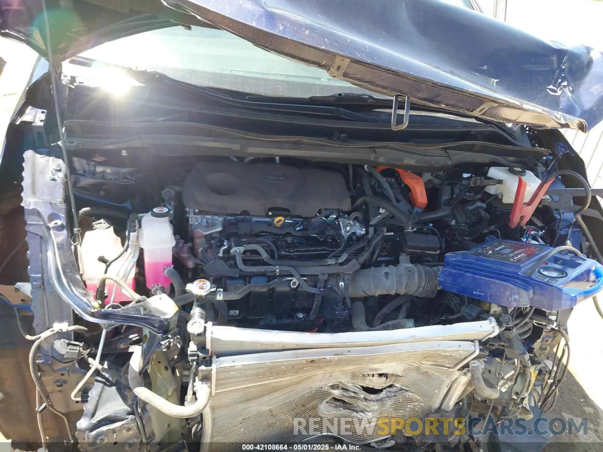 10 Photograph of a damaged car 5TDYSKFC6PS081443 TOYOTA SIENNA 2023