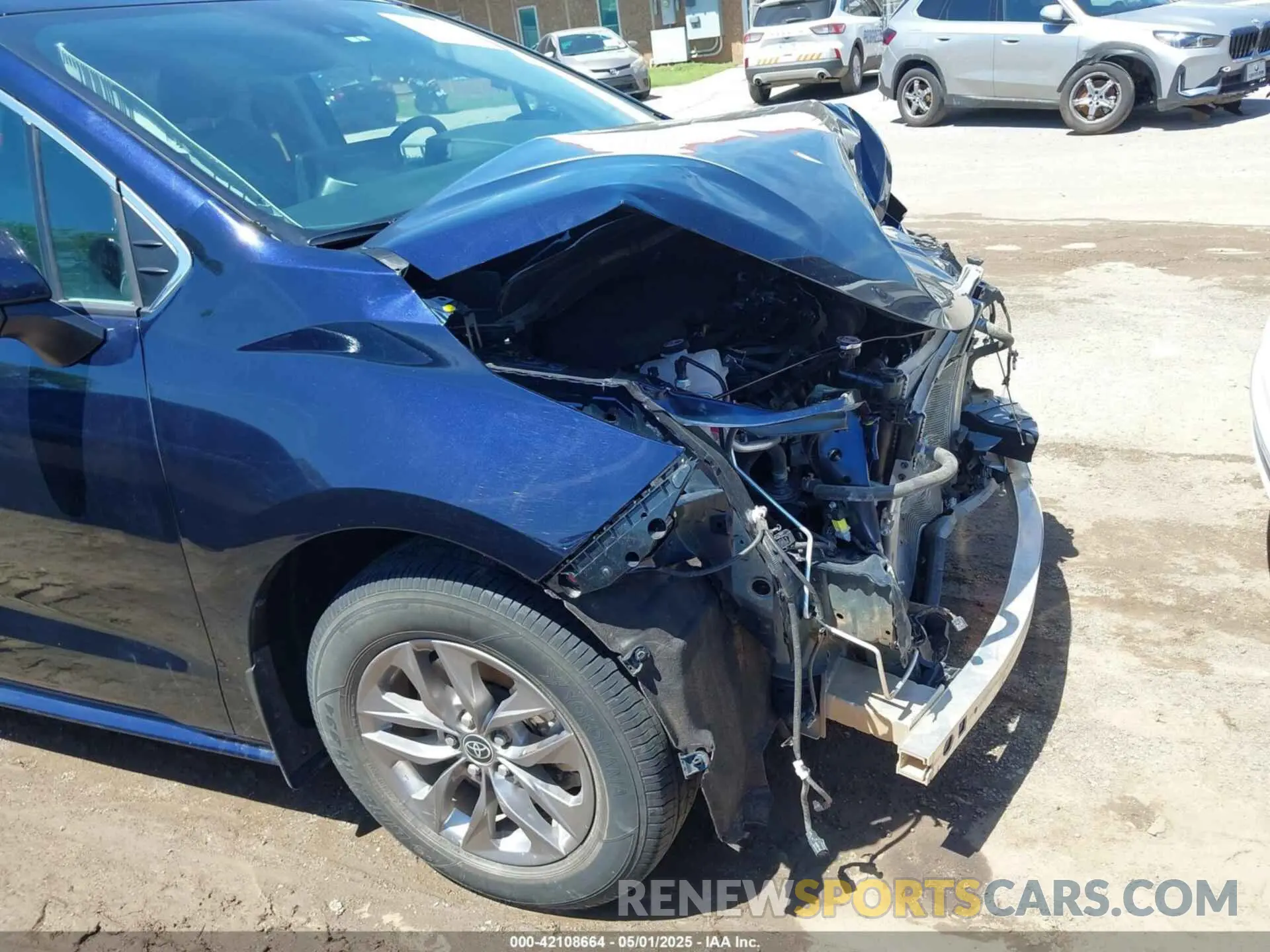 6 Photograph of a damaged car 5TDYSKFC6PS081443 TOYOTA SIENNA 2023