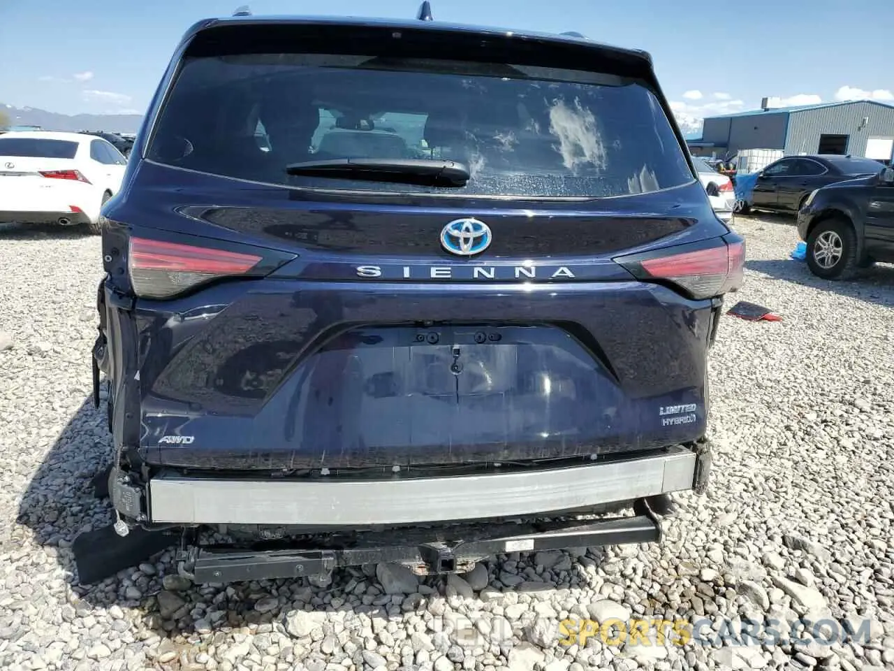 6 Photograph of a damaged car 5TDZSKFC8PS096076 TOYOTA SIENNA 2023