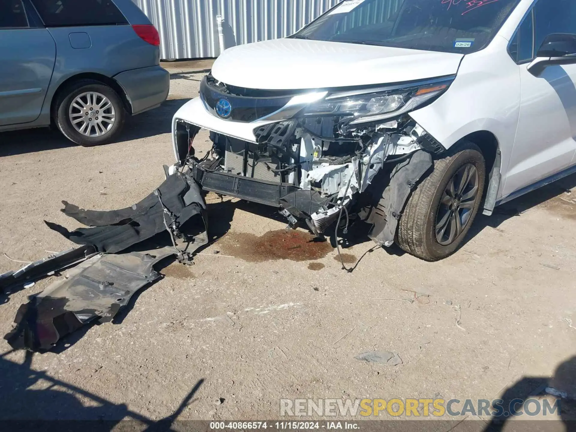 6 Photograph of a damaged car 5TDCSKFC8RS124497 TOYOTA SIENNA 2024