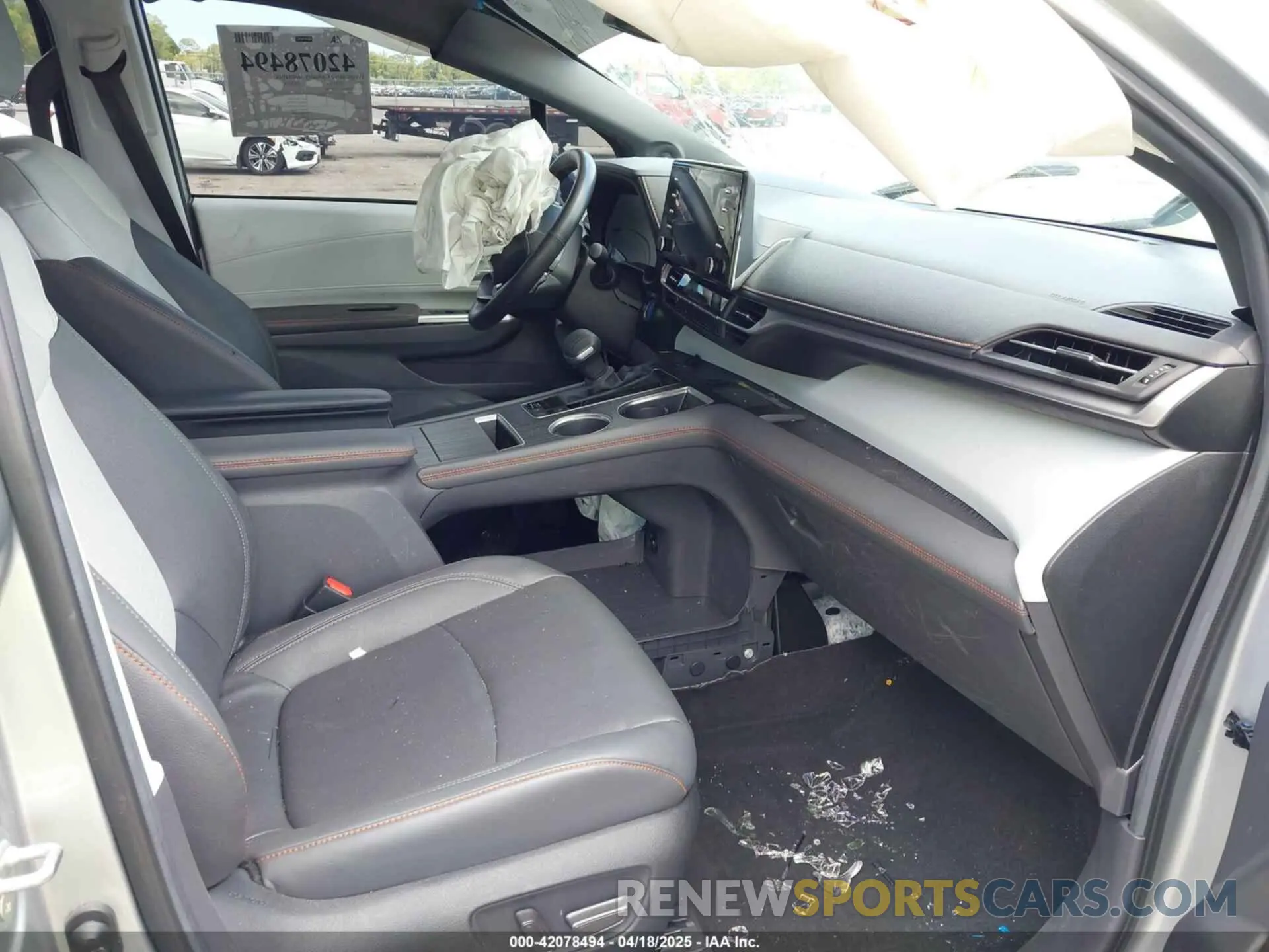 5 Фотография поврежденного автомобиля 5TDDRKEC4RS186108 TOYOTA SIENNA 2024