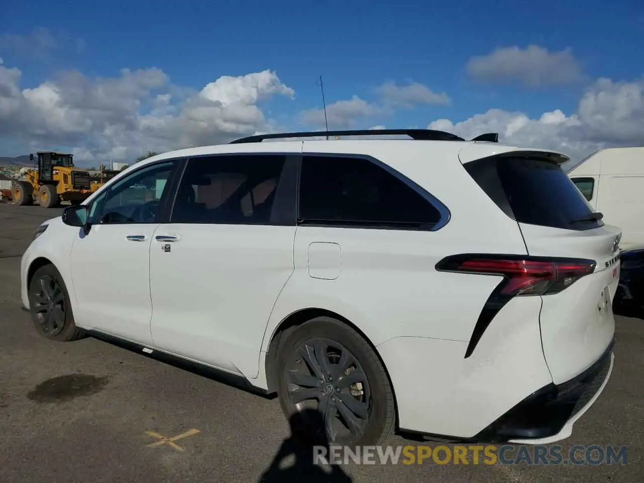 2 Фотография поврежденного автомобиля 5TDDRKEC7RS192680 TOYOTA SIENNA 2024