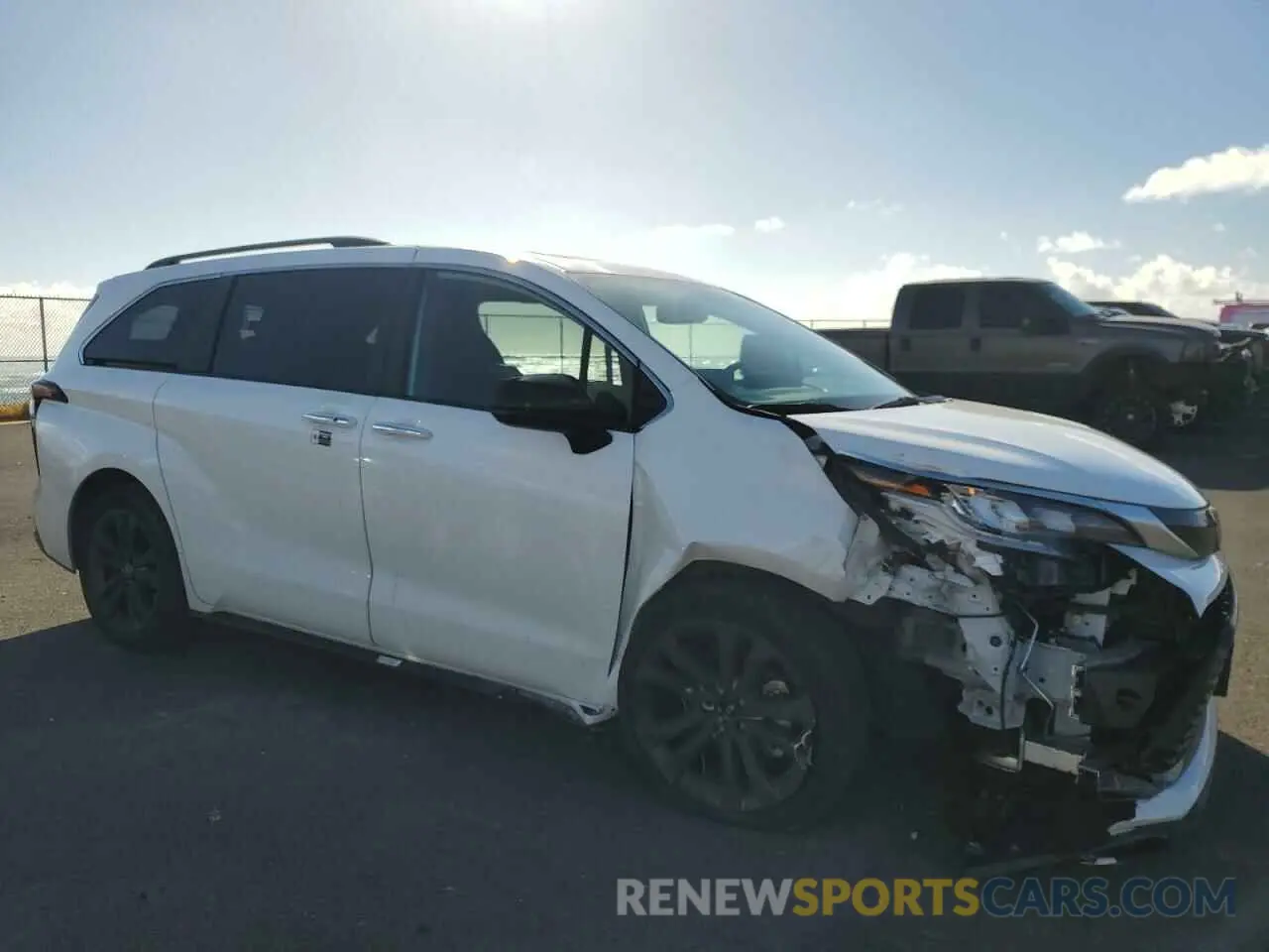4 Фотография поврежденного автомобиля 5TDDRKEC7RS192680 TOYOTA SIENNA 2024