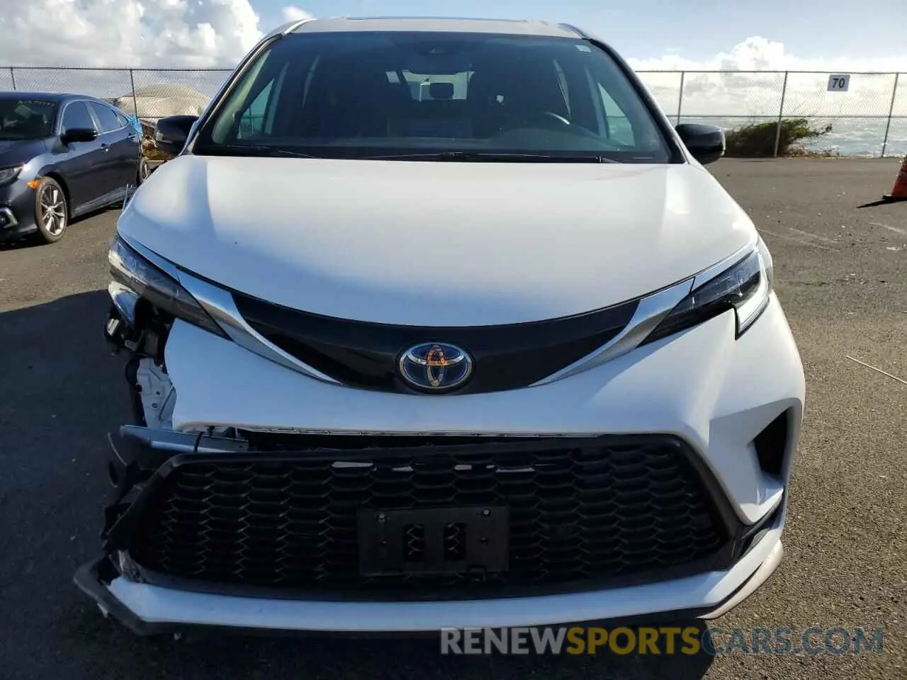 5 Фотография поврежденного автомобиля 5TDDRKEC7RS192680 TOYOTA SIENNA 2024