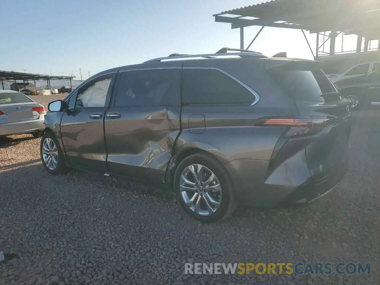 2 Photograph of a damaged car 5TDERKEC8RS186052 TOYOTA SIENNA 2024
