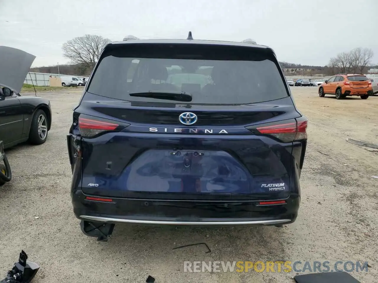 6 Photograph of a damaged car 5TDESKFC1RS111924 TOYOTA SIENNA 2024