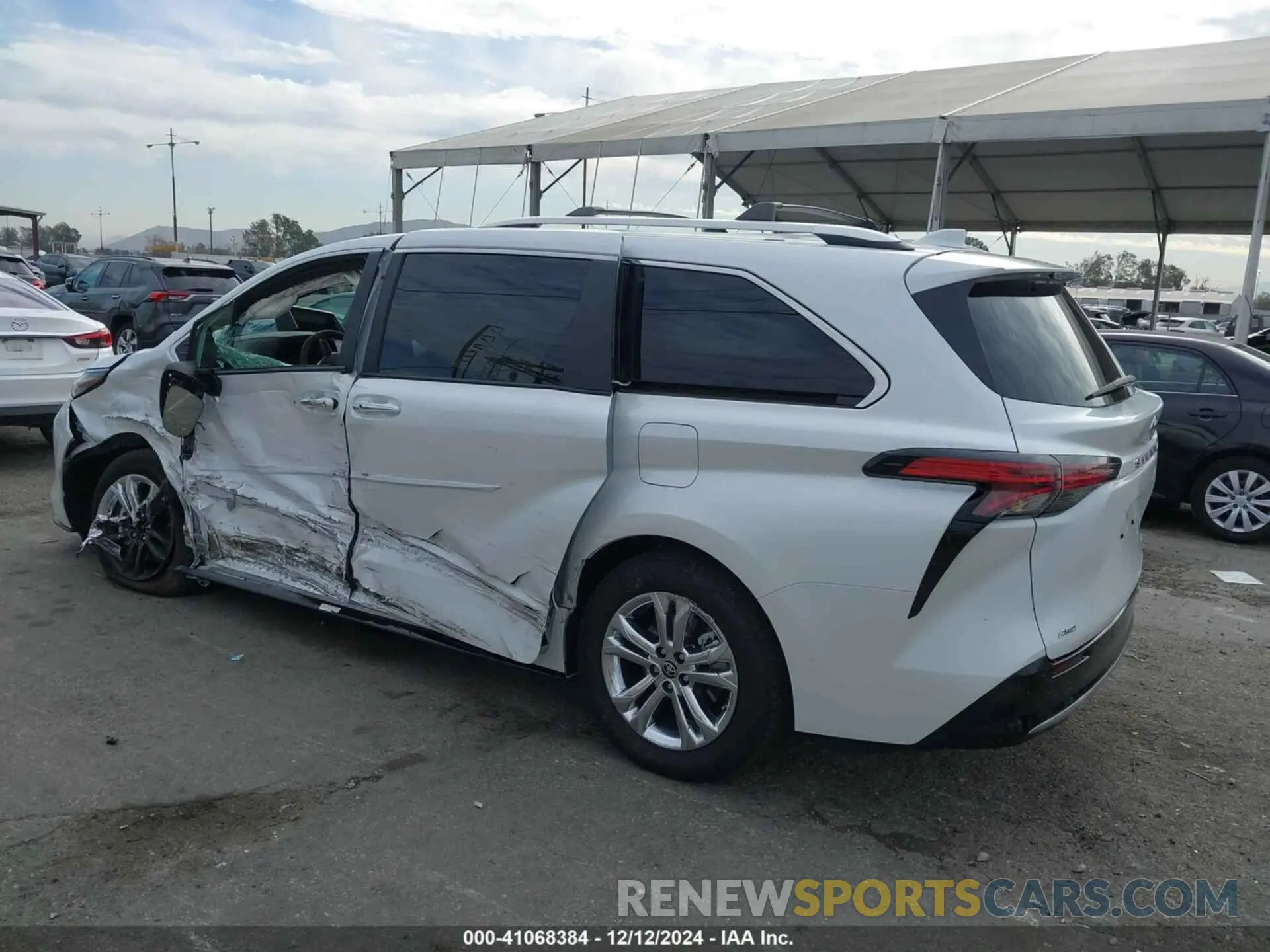 3 Фотография поврежденного автомобиля 5TDESKFC4RS119032 TOYOTA SIENNA 2024