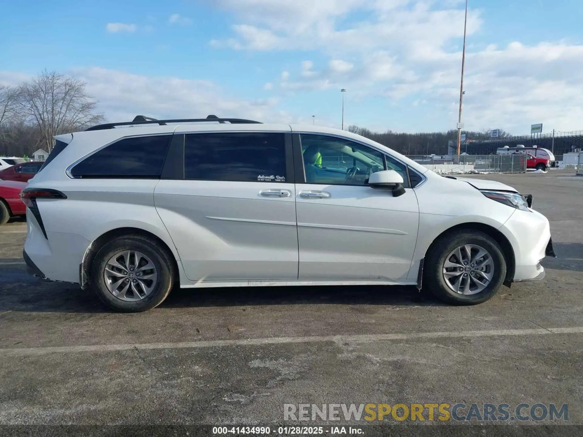 13 Фотография поврежденного автомобиля 5TDJSKFC6RS119094 TOYOTA SIENNA 2024