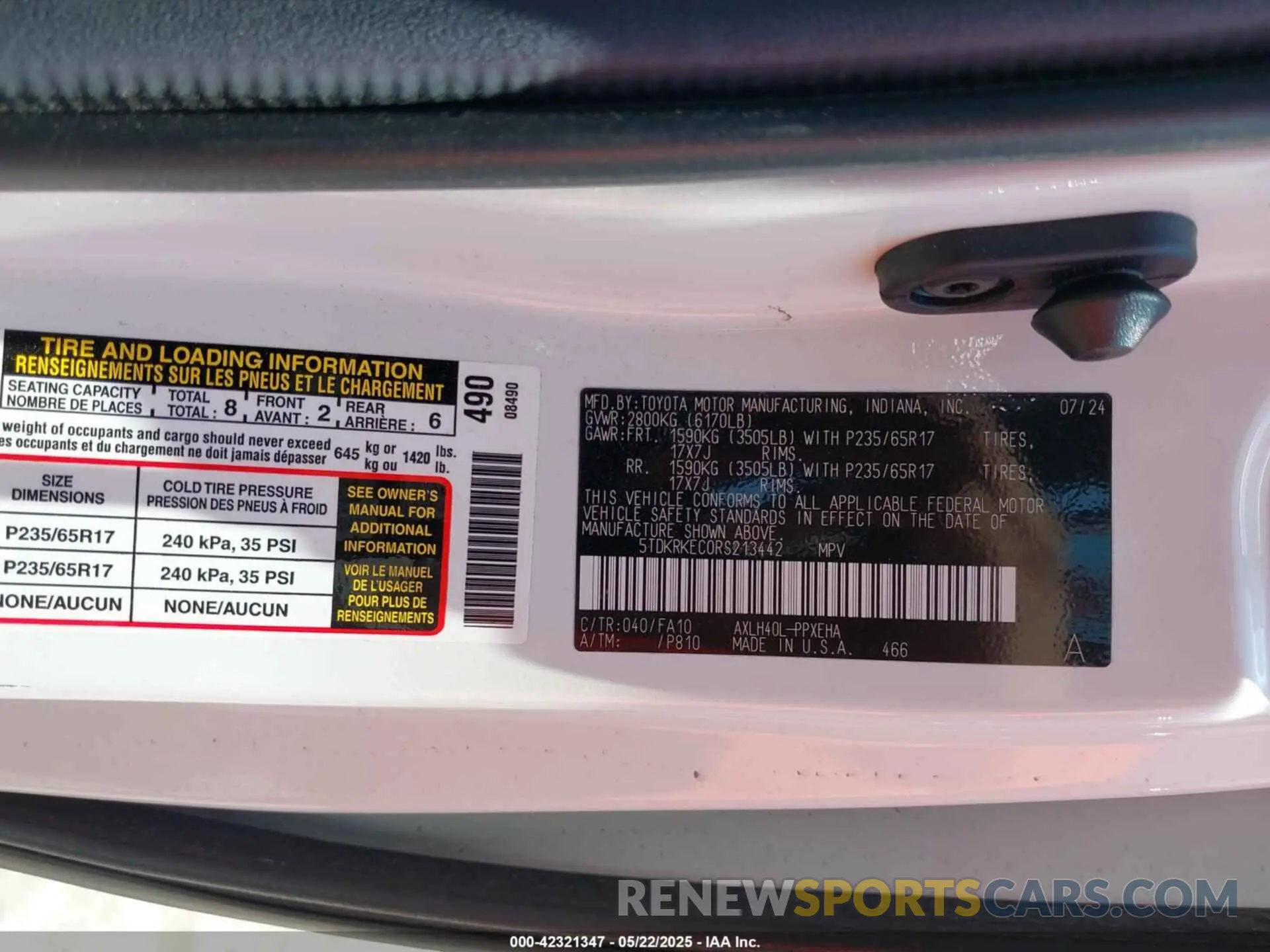 9 Photograph of a damaged car 5TDKRKEC0RS213442 TOYOTA SIENNA 2024