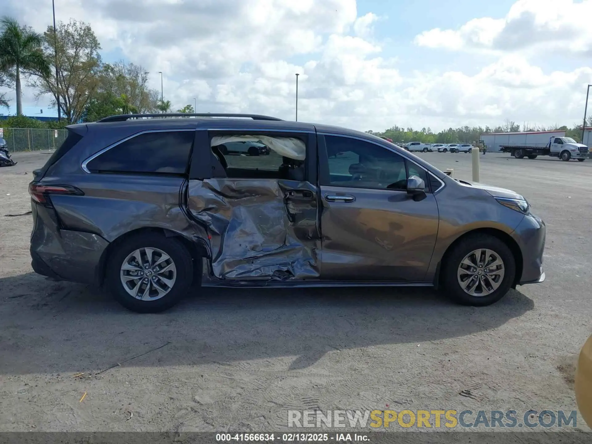 13 Фотография поврежденного автомобиля 5TDYRKEC7RS224934 TOYOTA SIENNA 2024