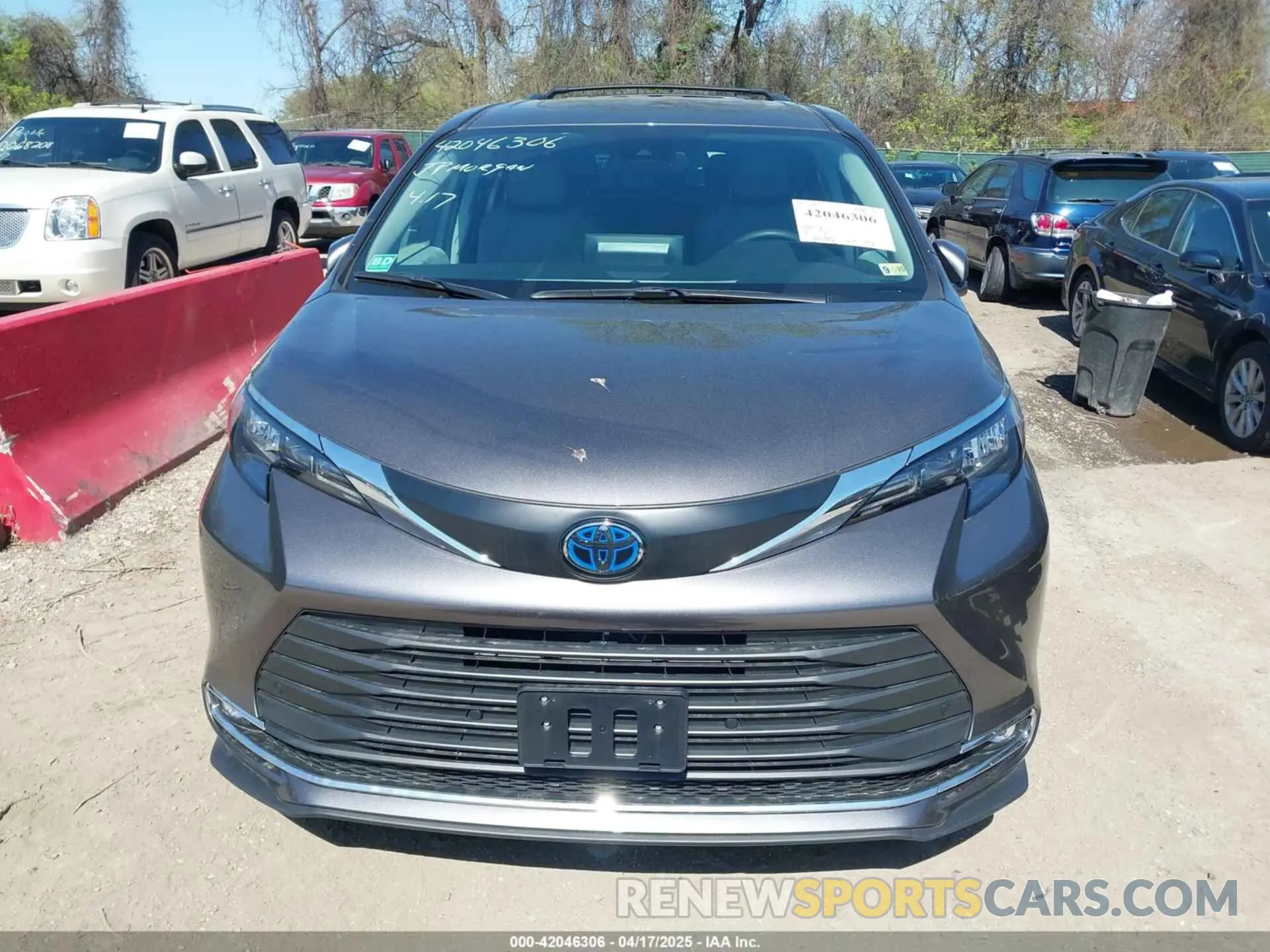 12 Фотография поврежденного автомобиля 5TDYSKFC1RS149845 TOYOTA SIENNA 2024