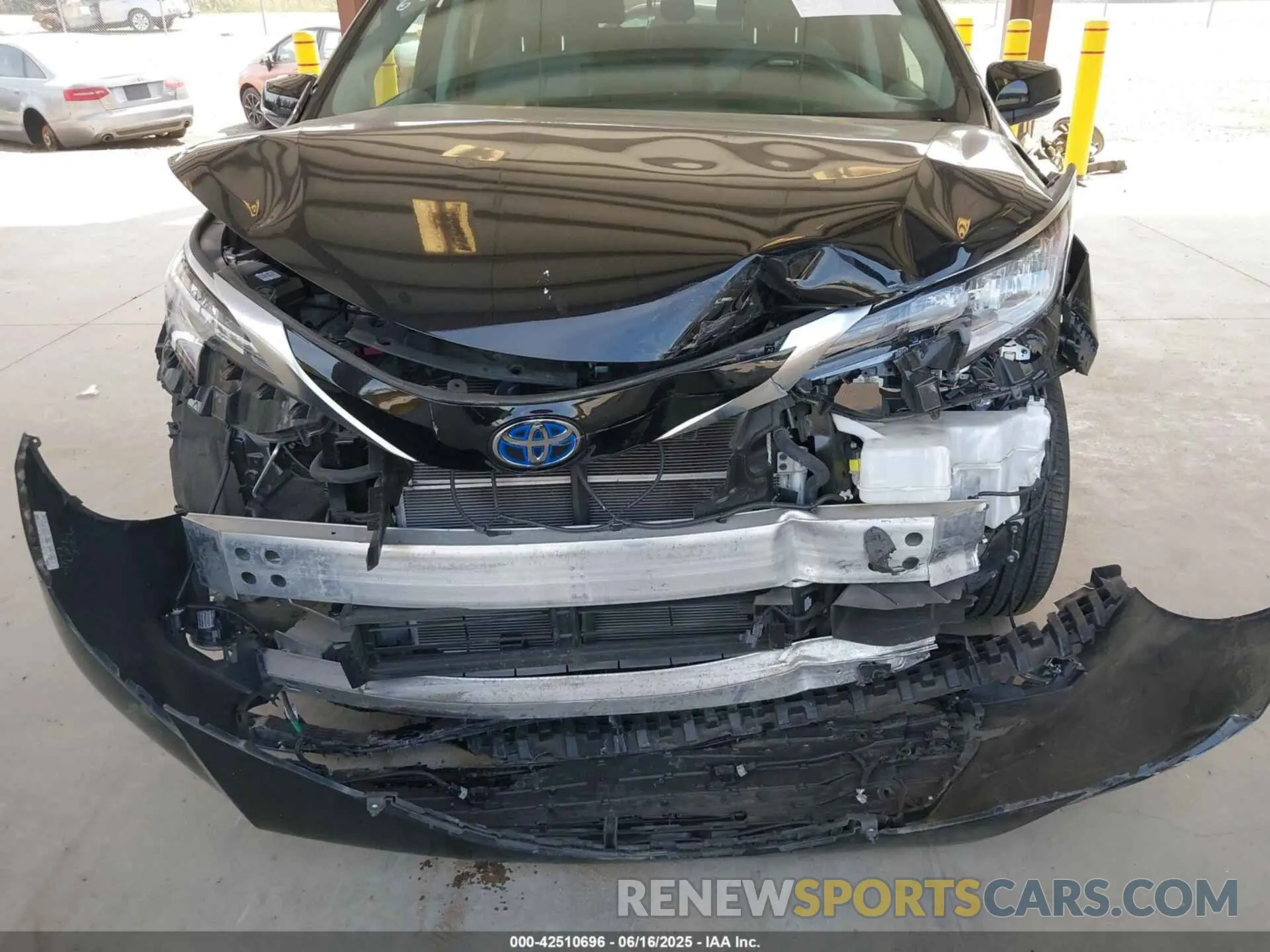 6 Фотография поврежденного автомобиля 5TDZSKFC2RS125364 TOYOTA SIENNA 2024
