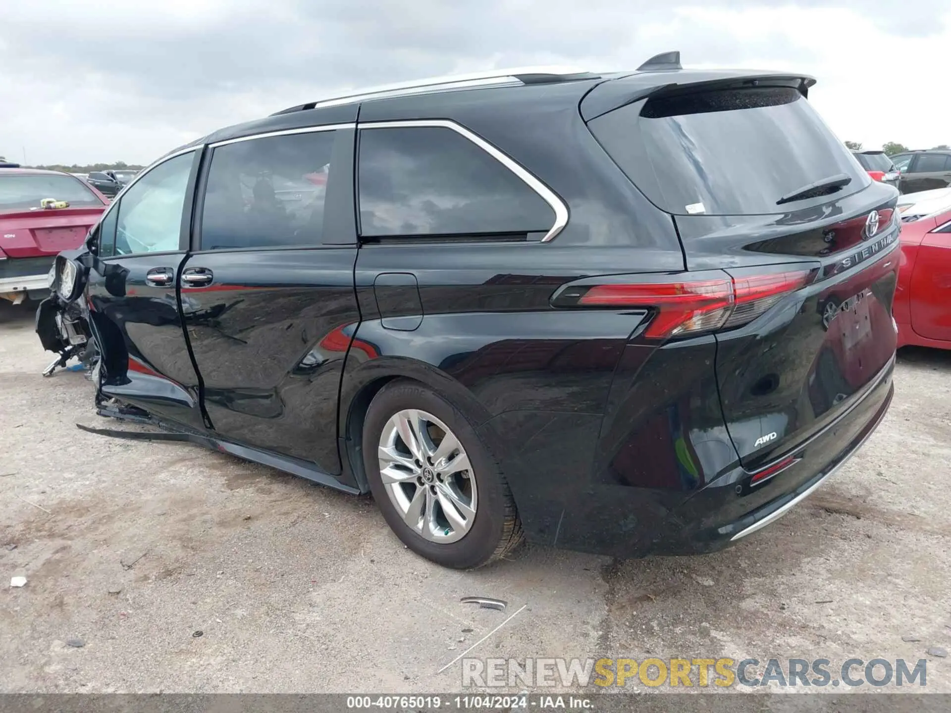 3 Фотография поврежденного автомобиля 5TDZSKFC7RS114599 TOYOTA SIENNA 2024
