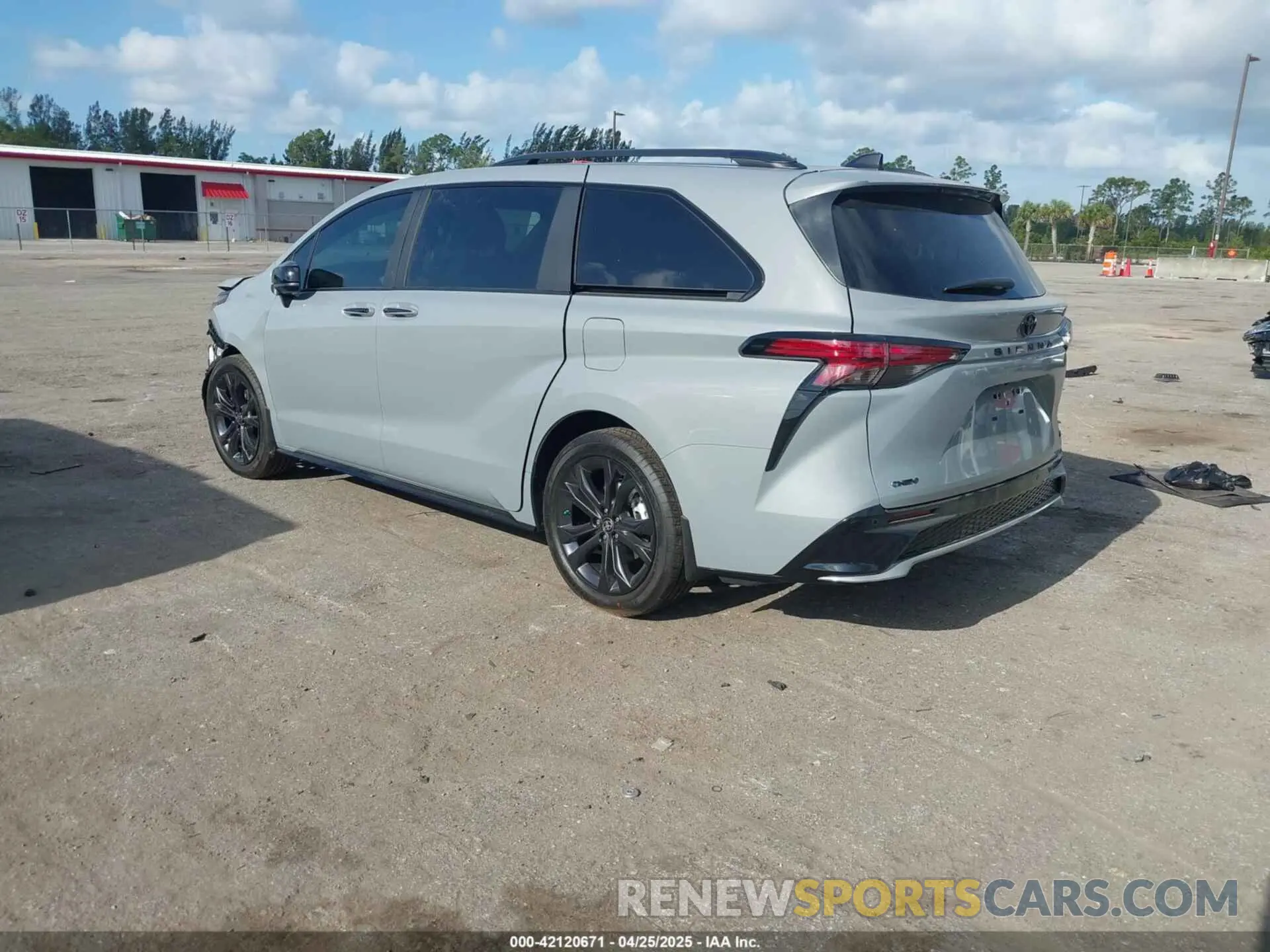 3 Фотография поврежденного автомобиля 5TDDRKEC5SS252980 TOYOTA SIENNA 2025