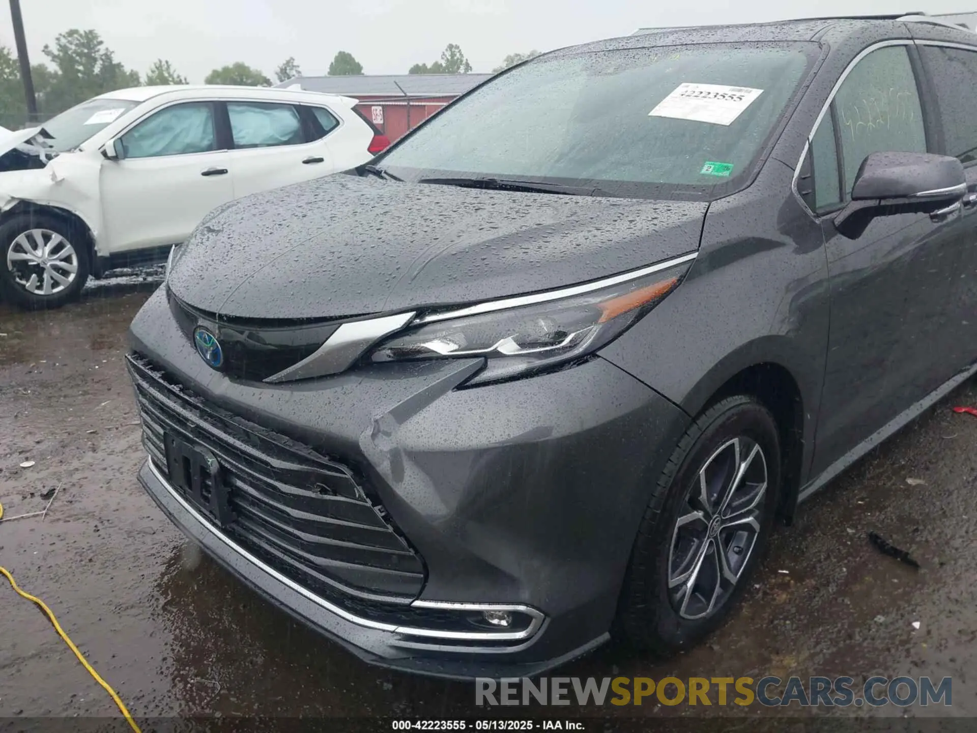 6 Photograph of a damaged car 5TDESKFC7SS171311 TOYOTA SIENNA 2025