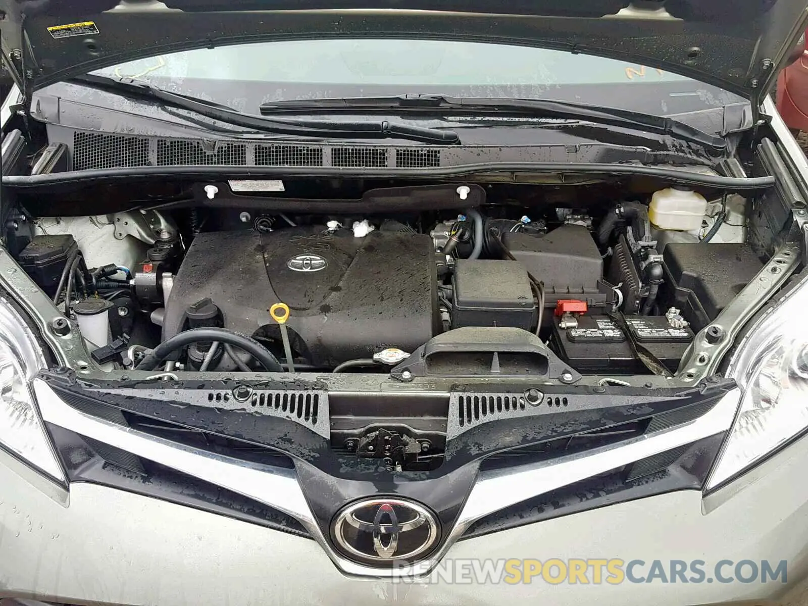 7 Photograph of a damaged car 5TDKZ3DC5KS990535 TOYOTA SIENNA LE 2019