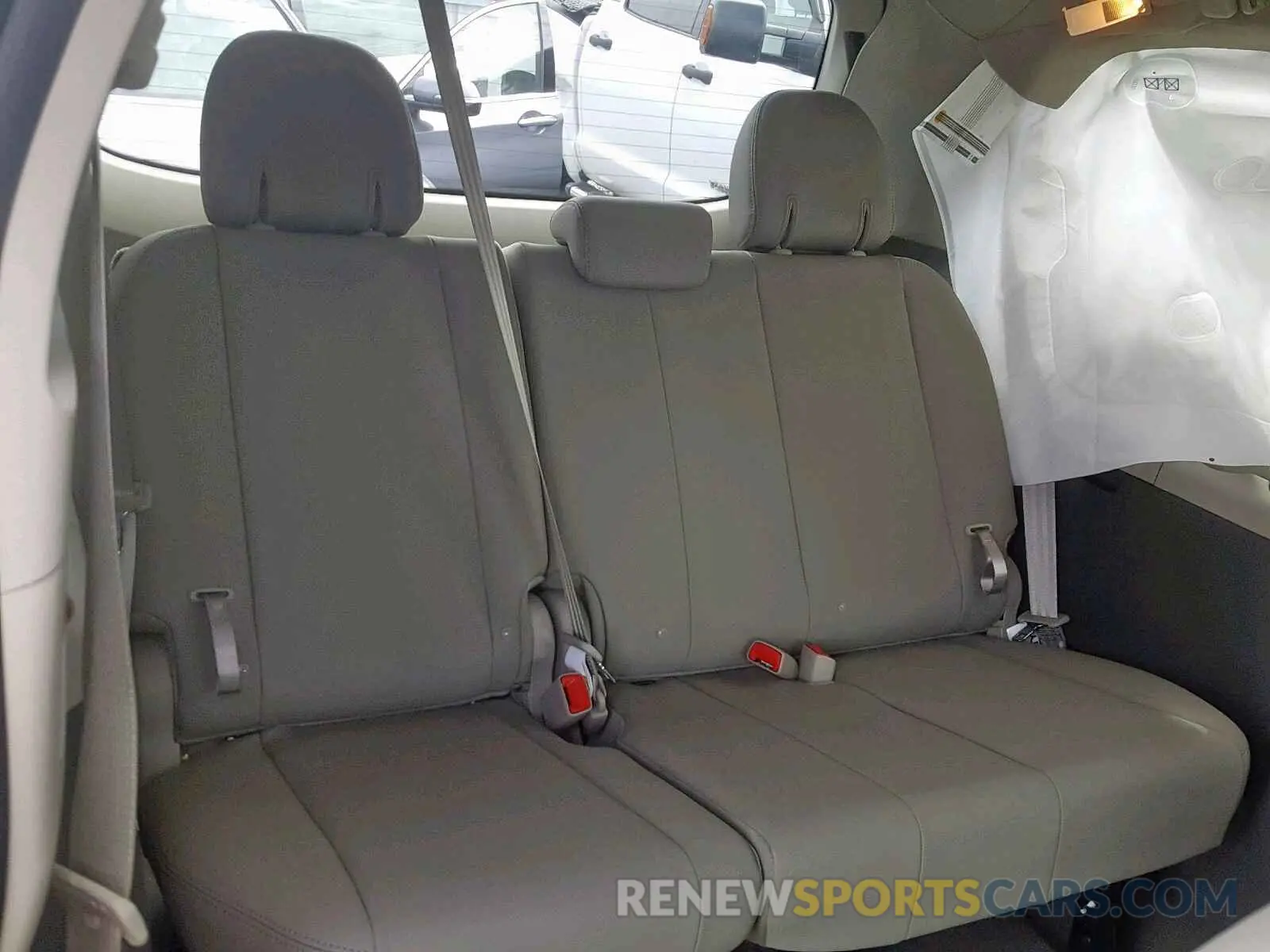 7 Photograph of a damaged car 5TDDZ3DC9LS230179 TOYOTA SIENNA LIM 2020