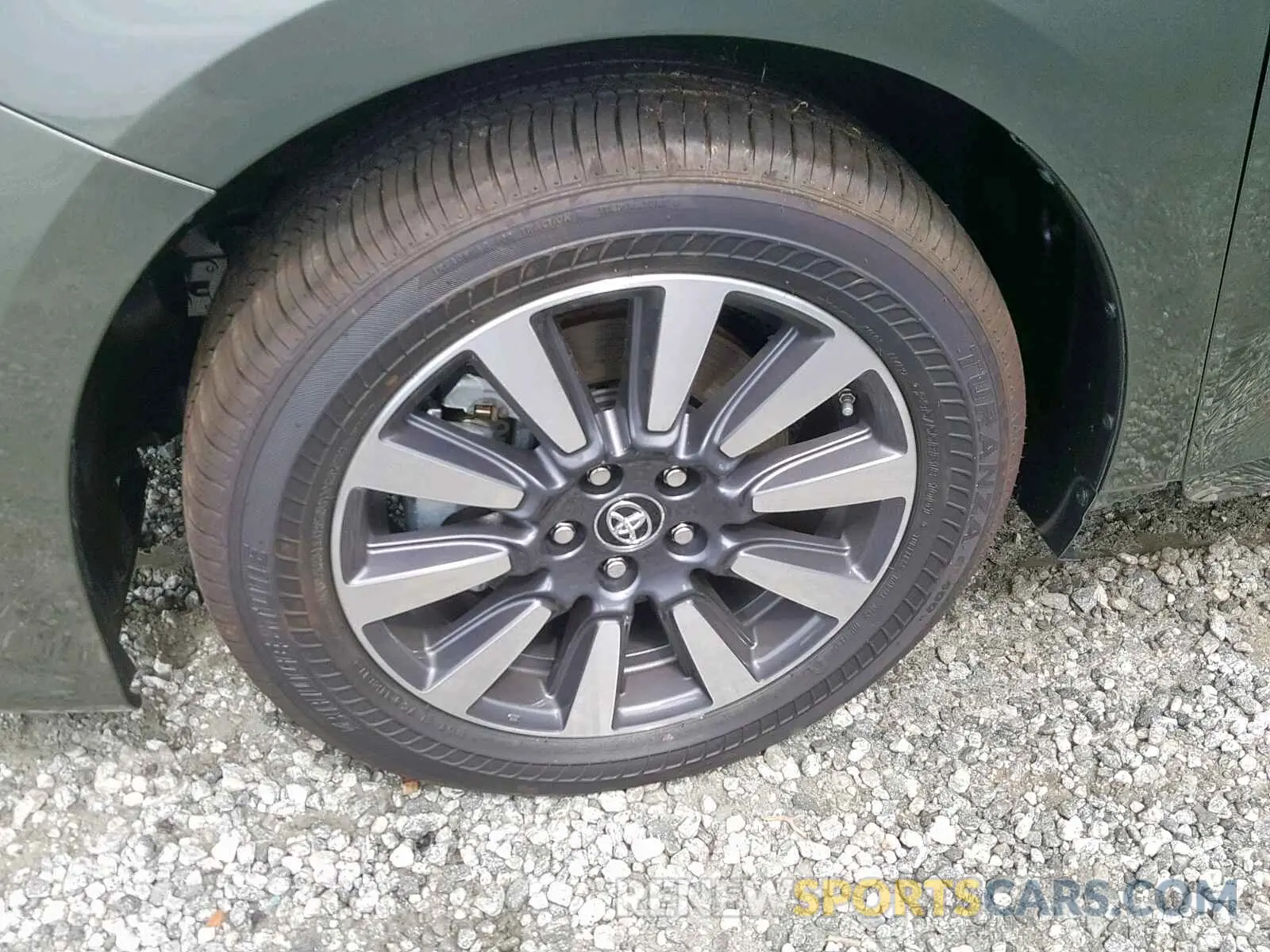 8 Photograph of a damaged car 5TDDZ3DC9LS230179 TOYOTA SIENNA LIM 2020