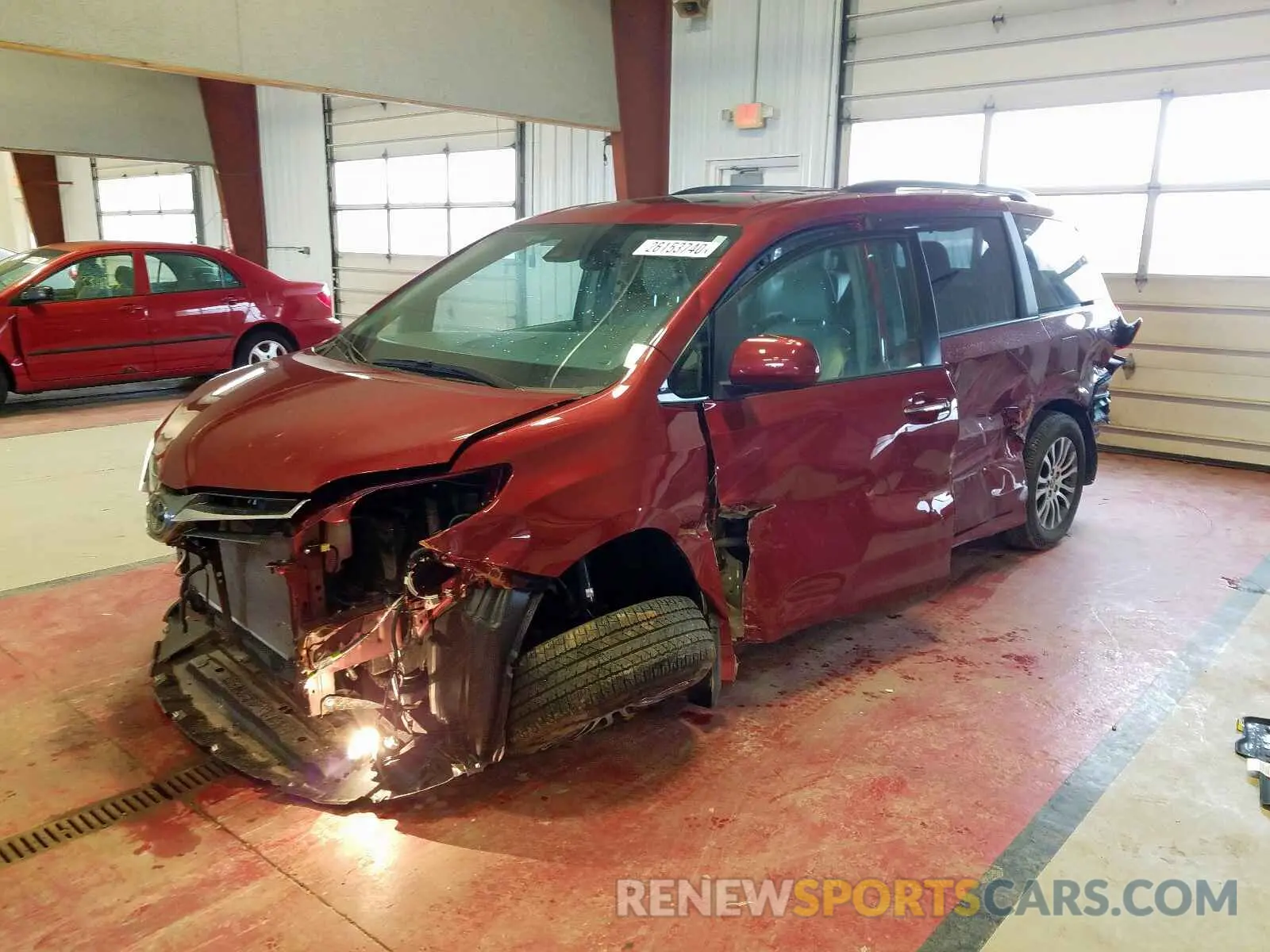 2 Фотография поврежденного автомобиля 5TDYZ3DC0KS995636 TOYOTA SIENNA XLE 2019
