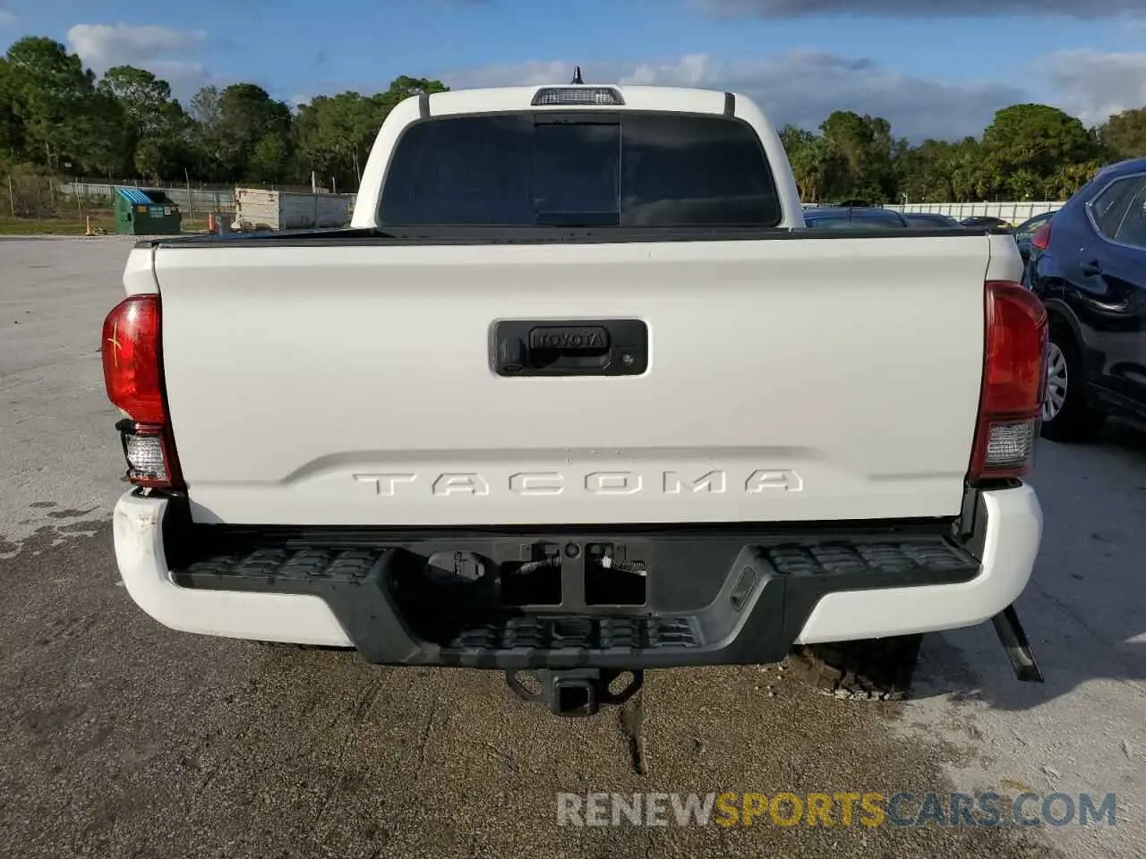 6 Photograph of a damaged car 3TMAZ5CN0KM080382 TOYOTA TACOMA 2019