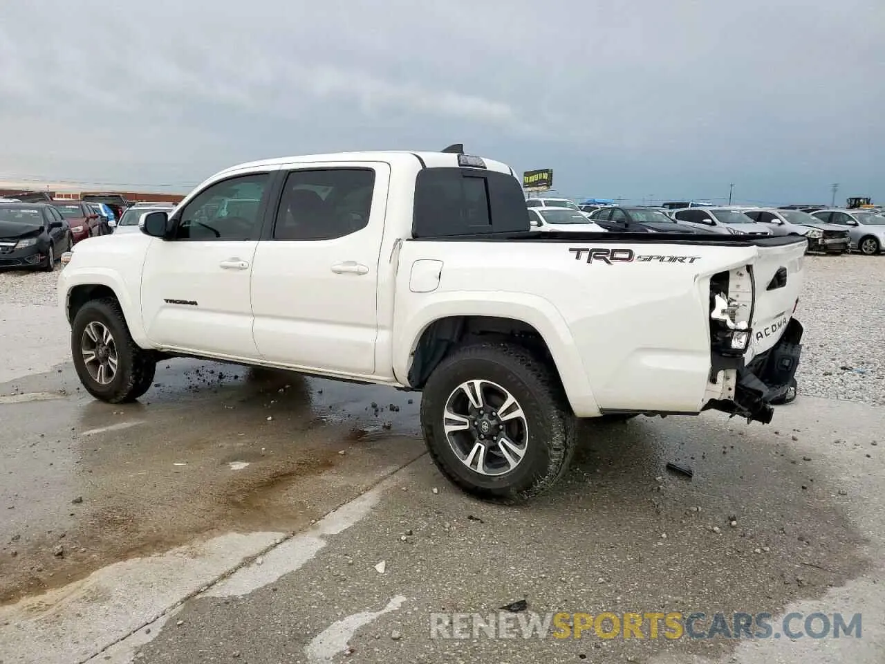 2 Photograph of a damaged car 3TMAZ5CN0KM095352 TOYOTA TACOMA 2019