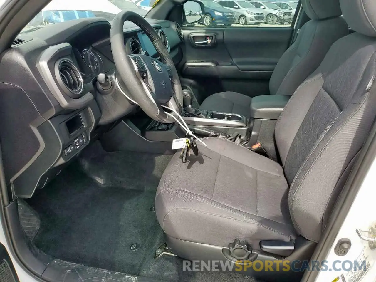 7 Photograph of a damaged car 3TMAZ5CN0KM095352 TOYOTA TACOMA 2019