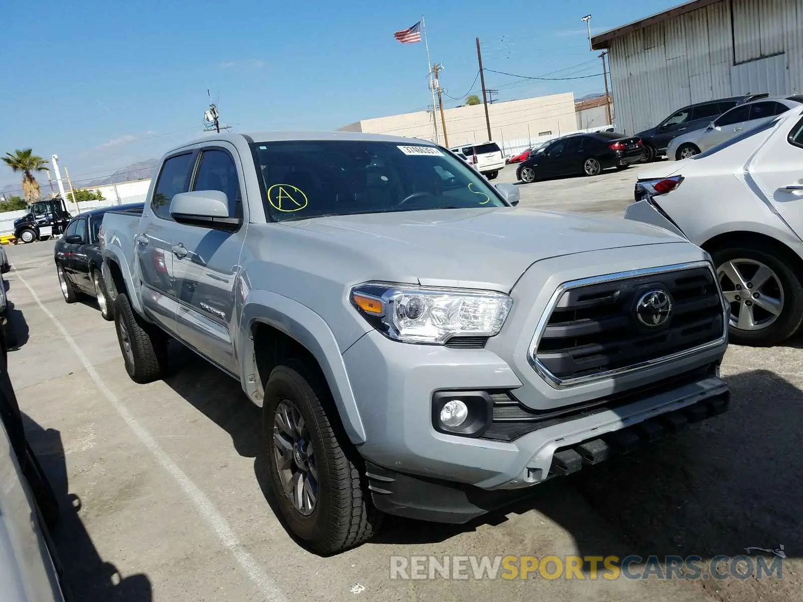 1 Photograph of a damaged car 3TMAZ5CN0KM099398 TOYOTA TACOMA 2019