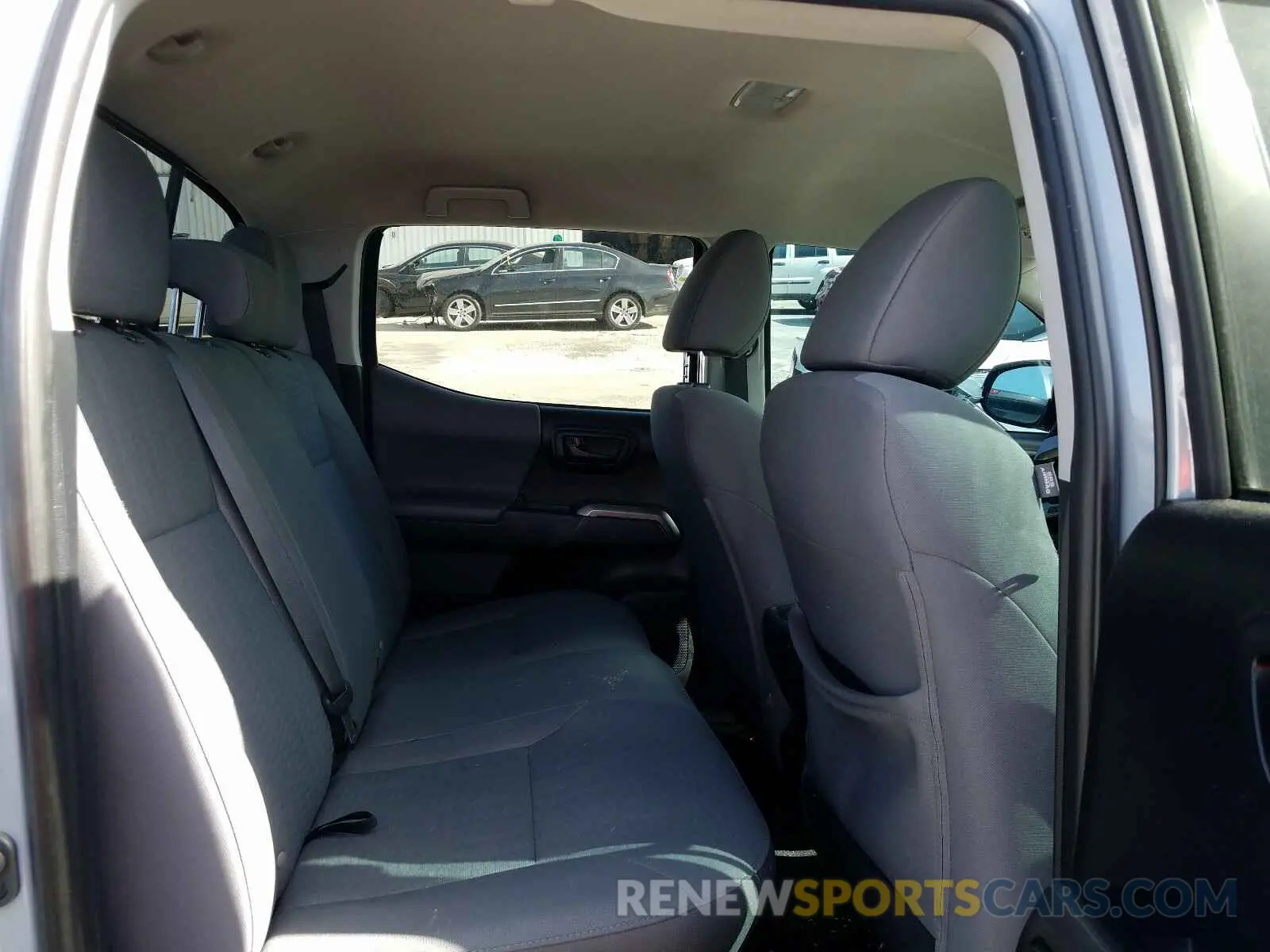 6 Photograph of a damaged car 3TMAZ5CN0KM099398 TOYOTA TACOMA 2019