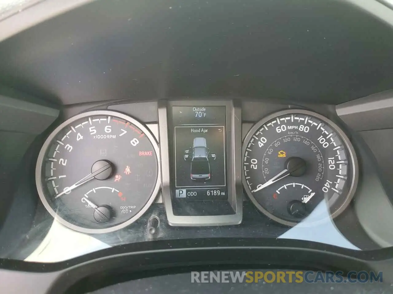9 Photograph of a damaged car 3TMAZ5CN0KM100131 TOYOTA TACOMA 2019