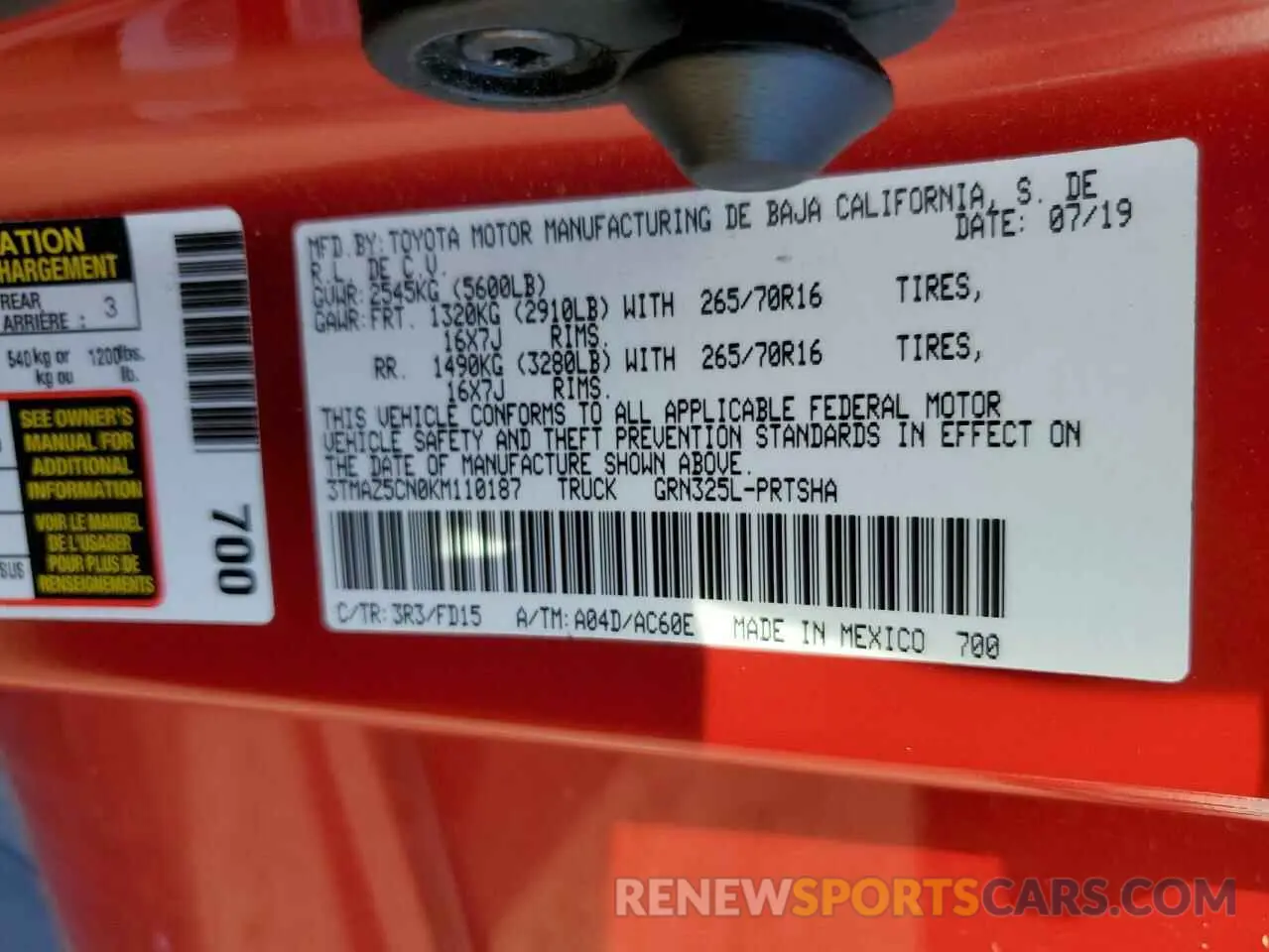 10 Photograph of a damaged car 3TMAZ5CN0KM110187 TOYOTA TACOMA 2019