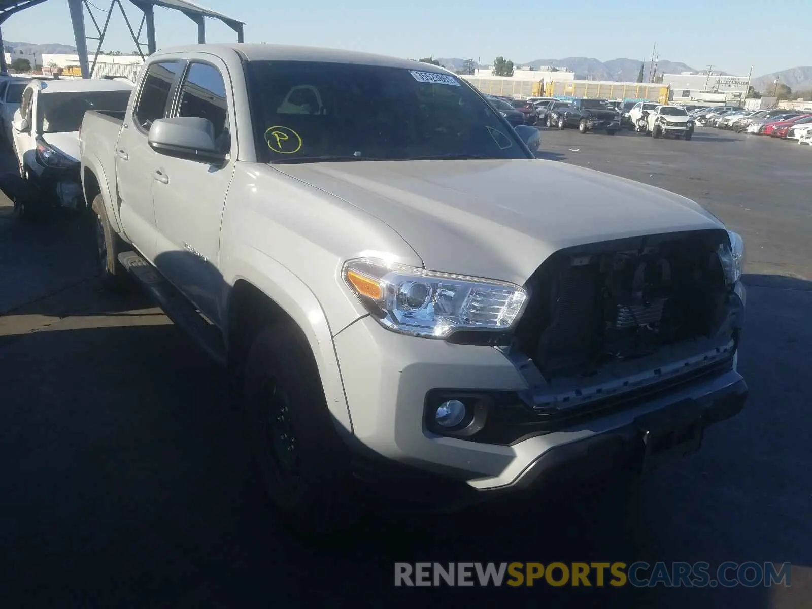 1 Photograph of a damaged car 3TMAZ5CN0KM111243 TOYOTA TACOMA 2019