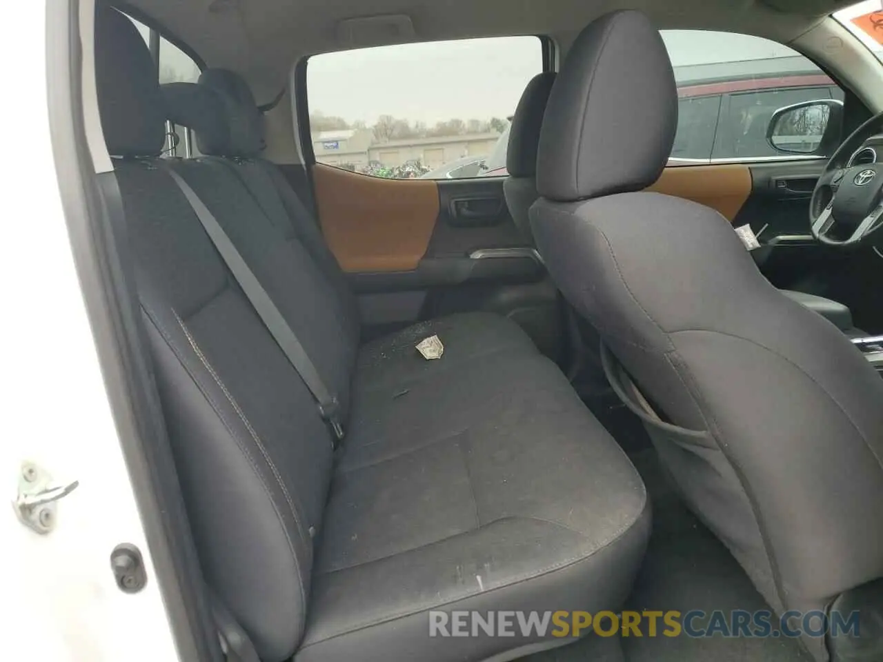 10 Фотография поврежденного автомобиля 3TMAZ5CN1KM081640 TOYOTA TACOMA 2019