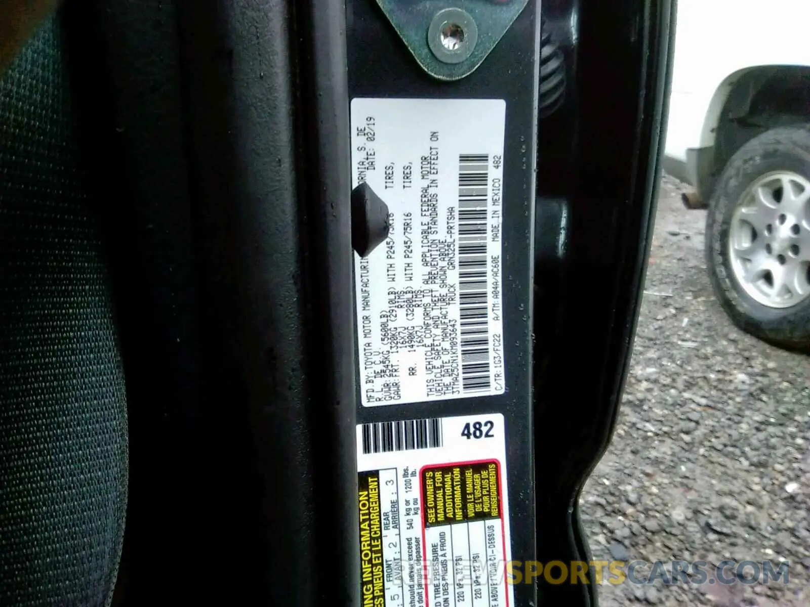 10 Photograph of a damaged car 3TMAZ5CN1KM093643 TOYOTA TACOMA 2019