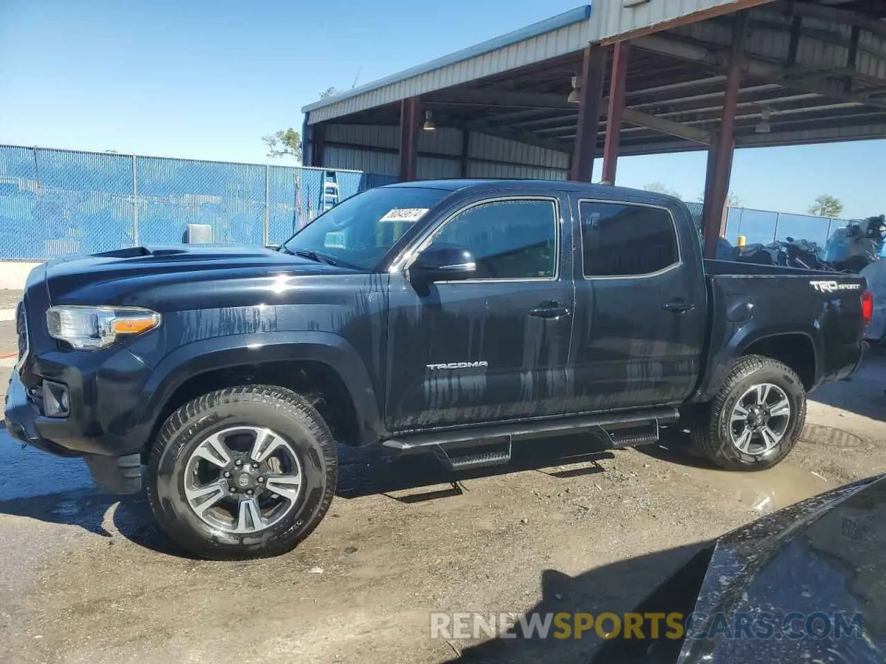 1 Photograph of a damaged car 3TMAZ5CN1KM095571 TOYOTA TACOMA 2019