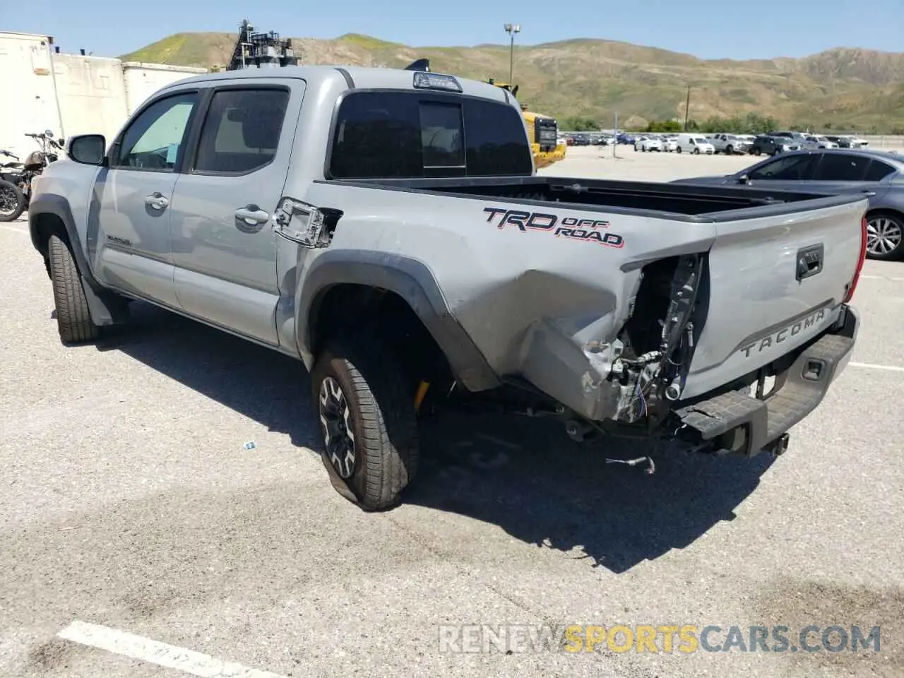 2 Photograph of a damaged car 3TMAZ5CN1KM097143 TOYOTA TACOMA 2019